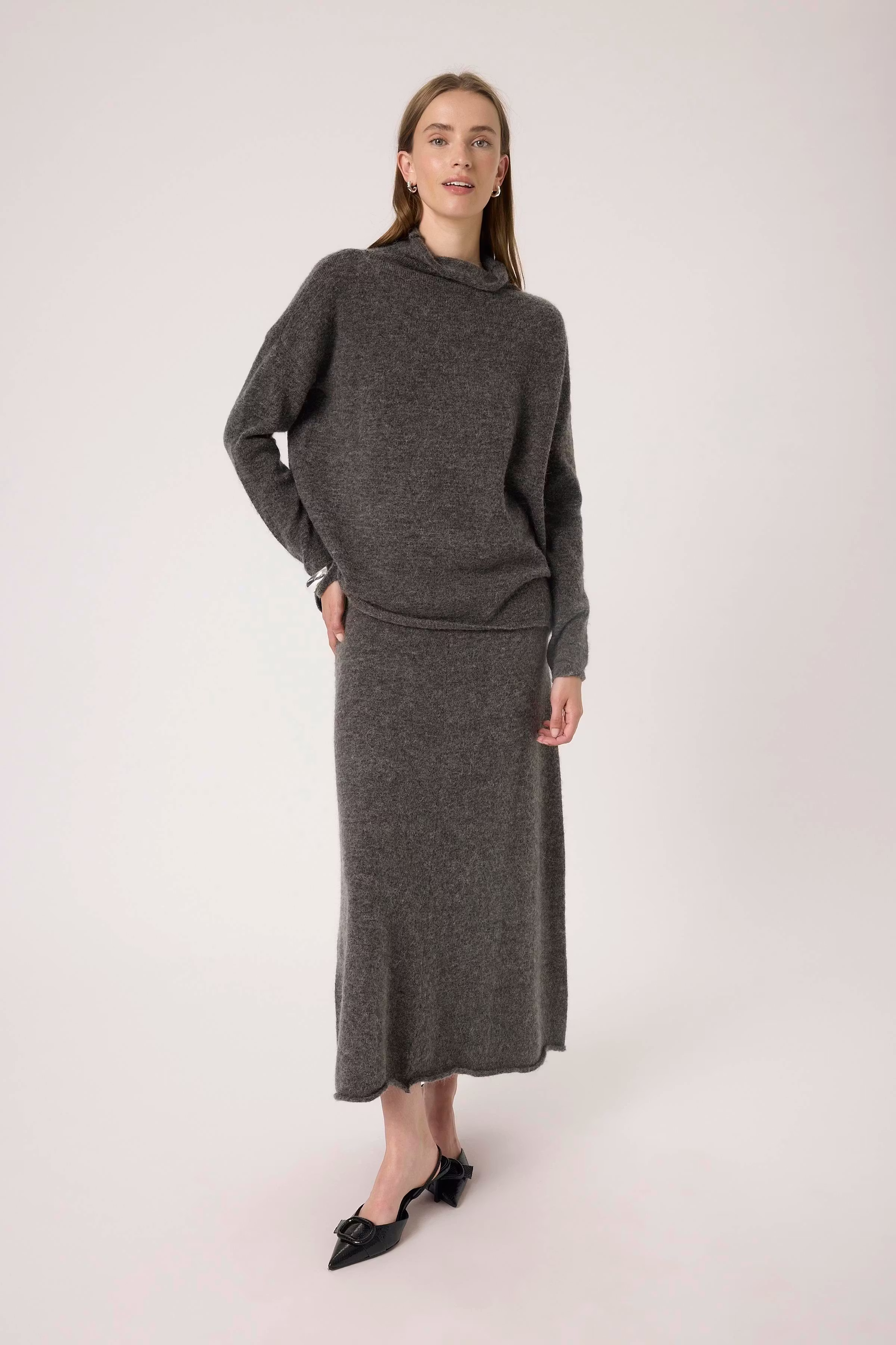 SLMiya Pullover LOOKBOOK FRONT 30406400-303707