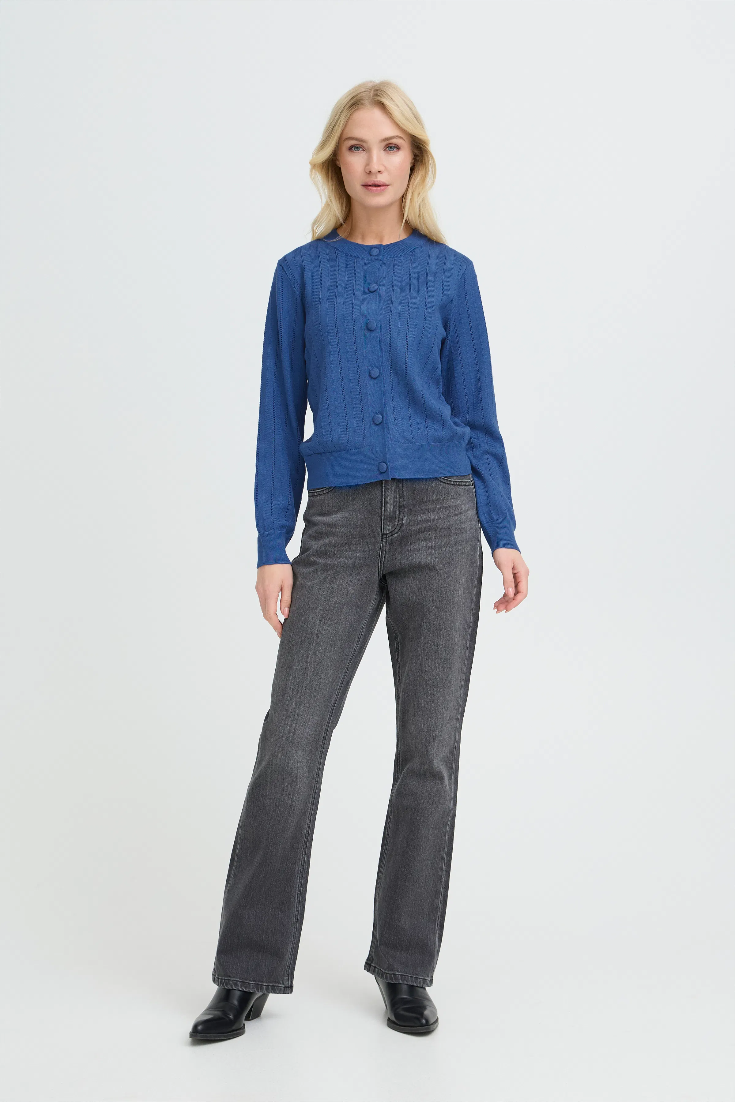 BYMMORLA Cardigan LOOKBOOK FRONT 20819148-194037