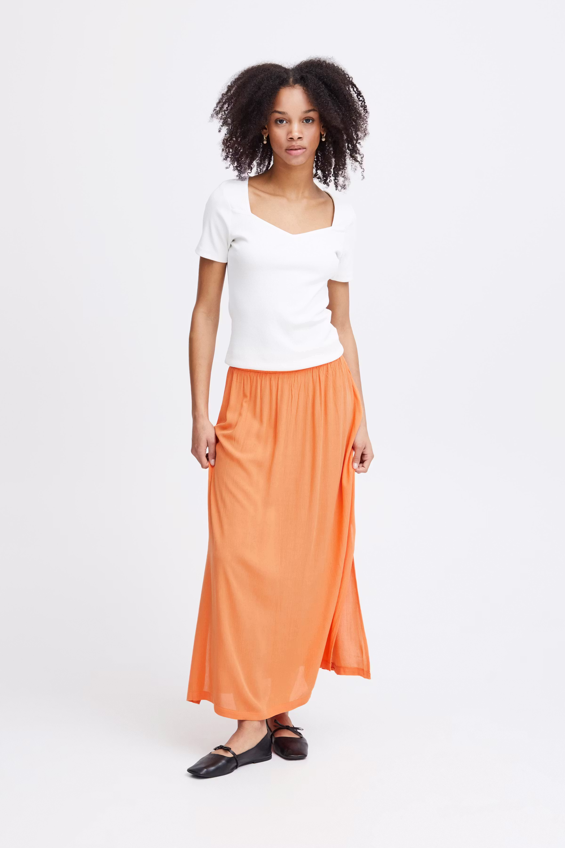 IHMARRAKECH Skirt LOOKBOOK FRONT 20111830-161349