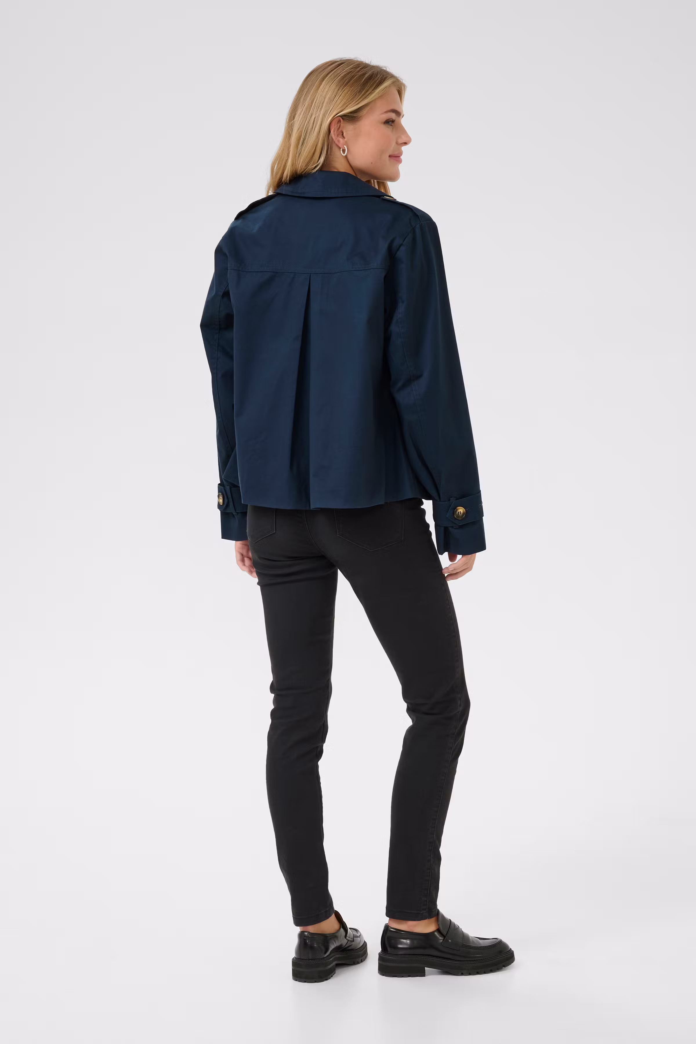 KApatricia Trenchcoat LOOKBOOK BACK 10509484-194020