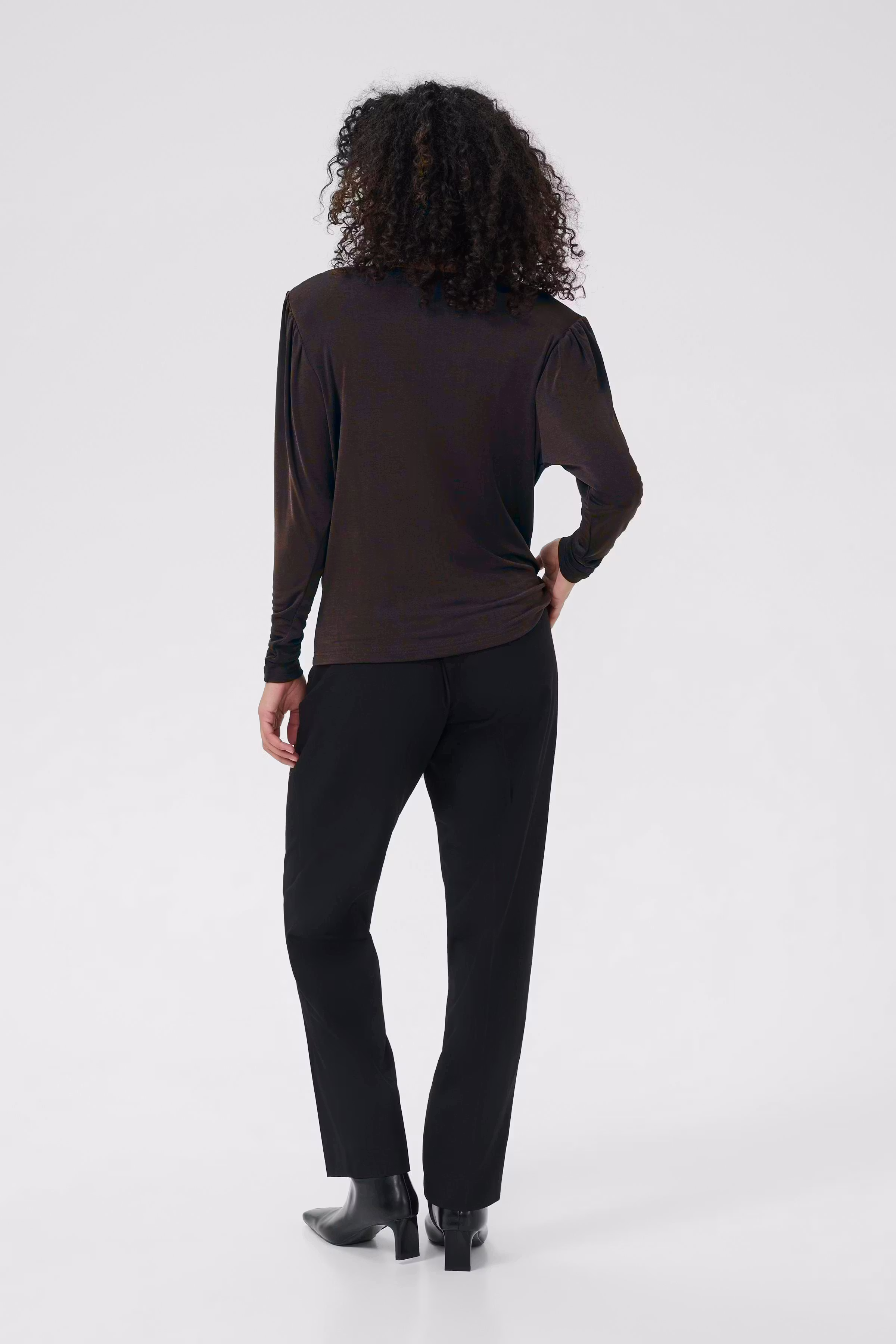 KAgina Bluse LOOKBOOK BACK 10509321-191111