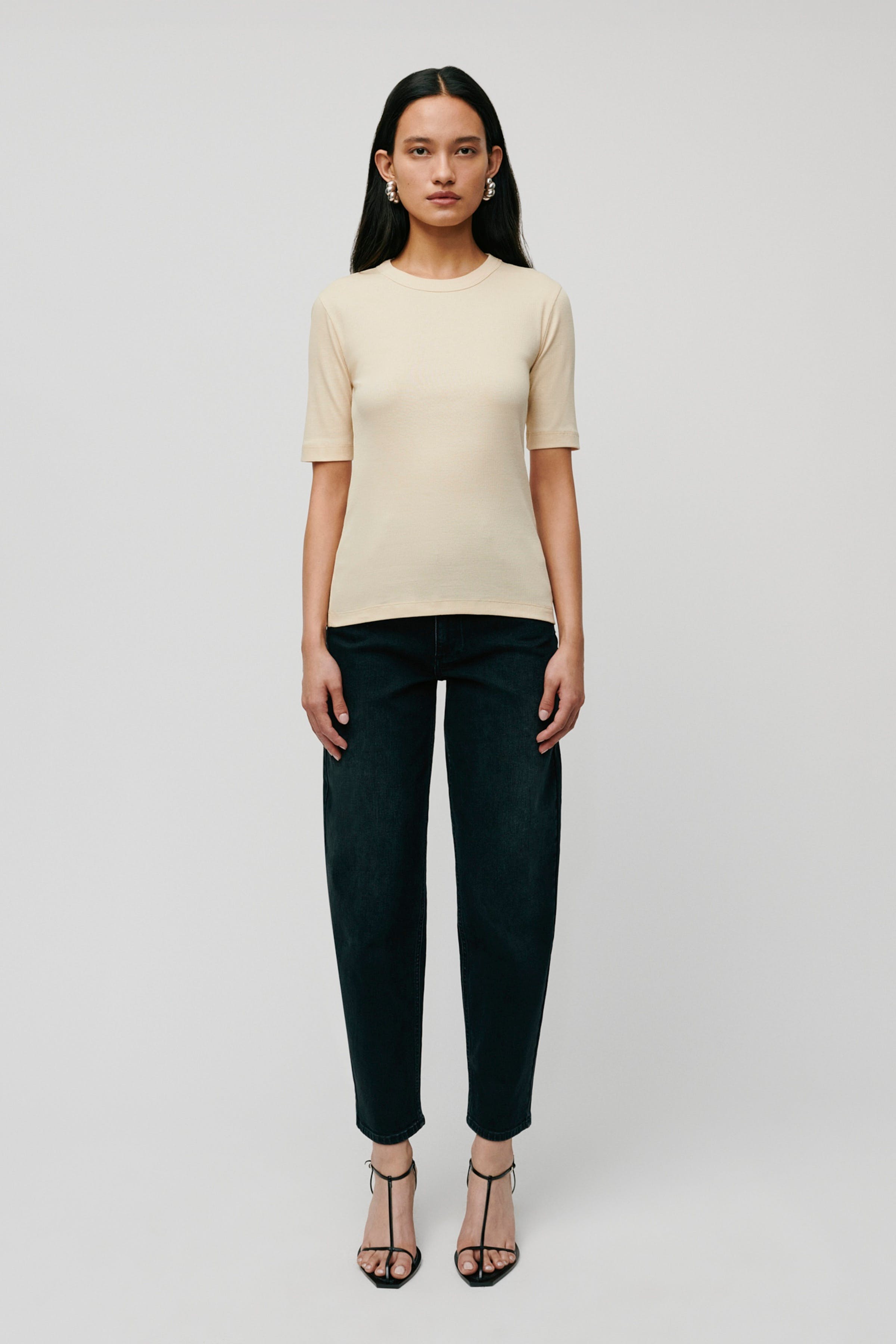 KRISTIN Top LOOKBOOK FRONT 30600546-YE031