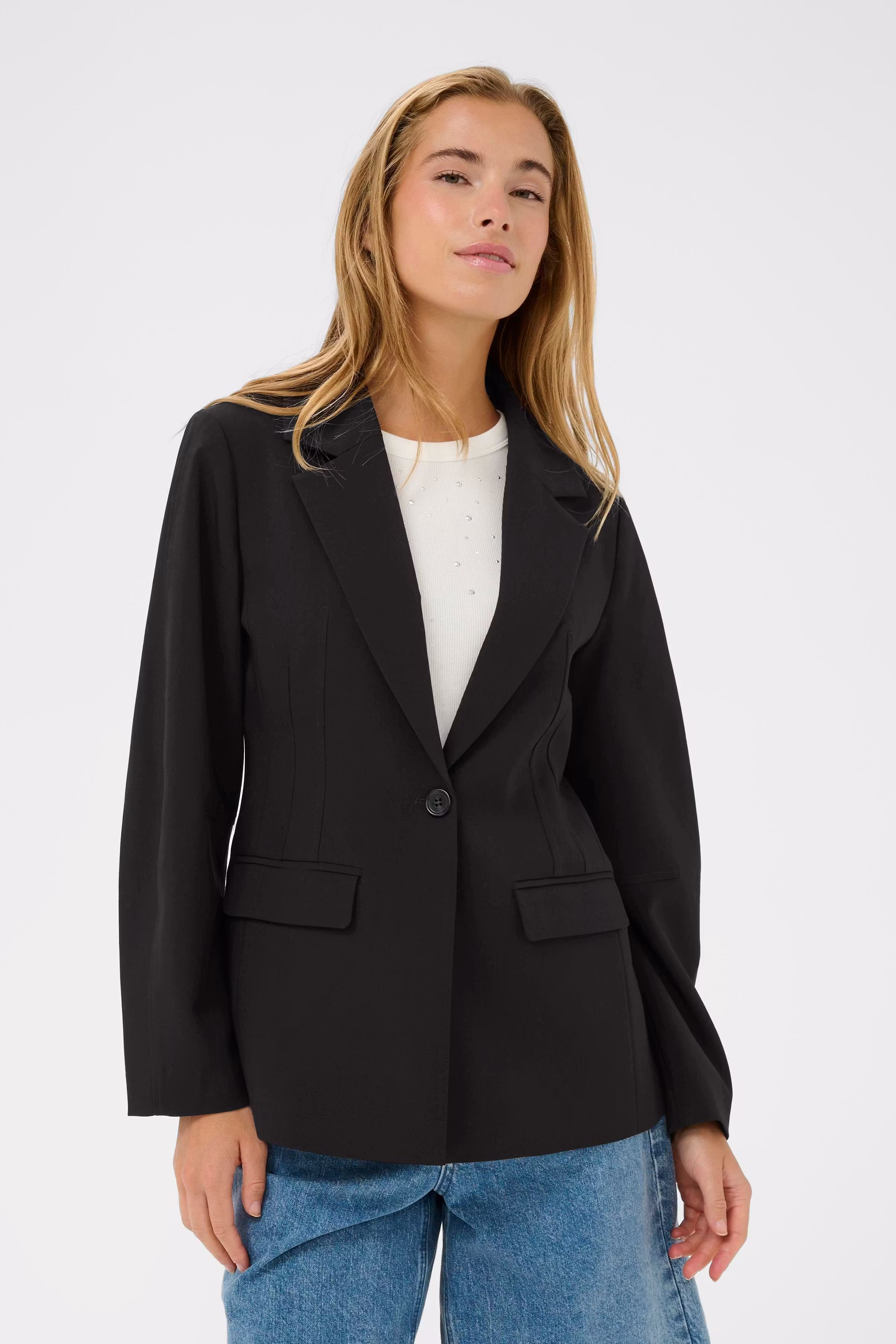 KAhella Blazer LOOKBOOK FRONT 10511449-100121