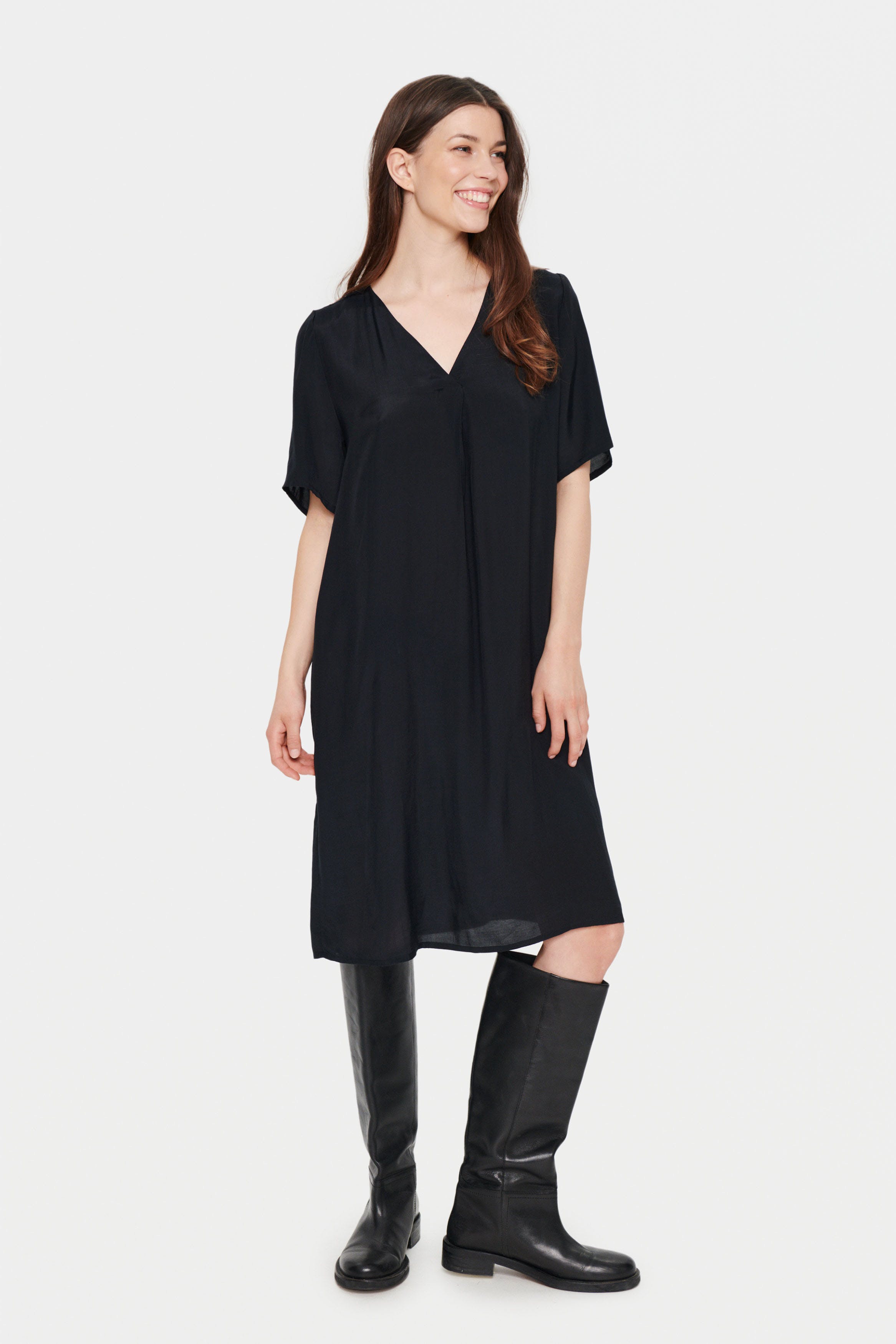 AidaSZ Kleid LOOKBOOK FRONT 30512860-193911