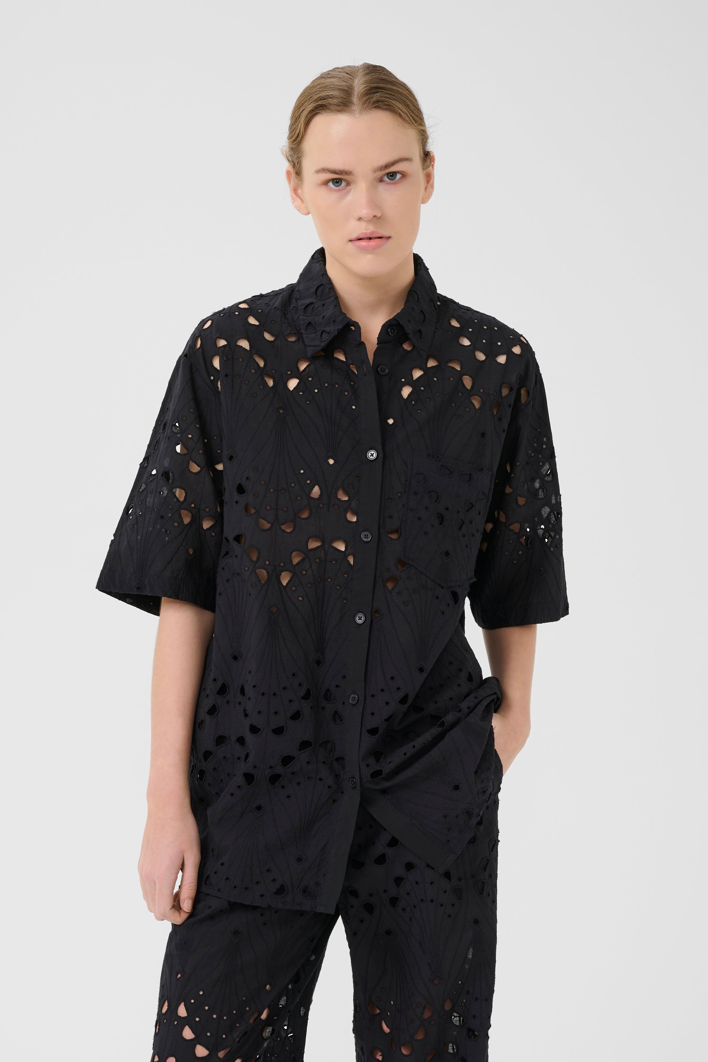 GZbaylor Shirt LOOKBOOK FRONT 10910509-100017