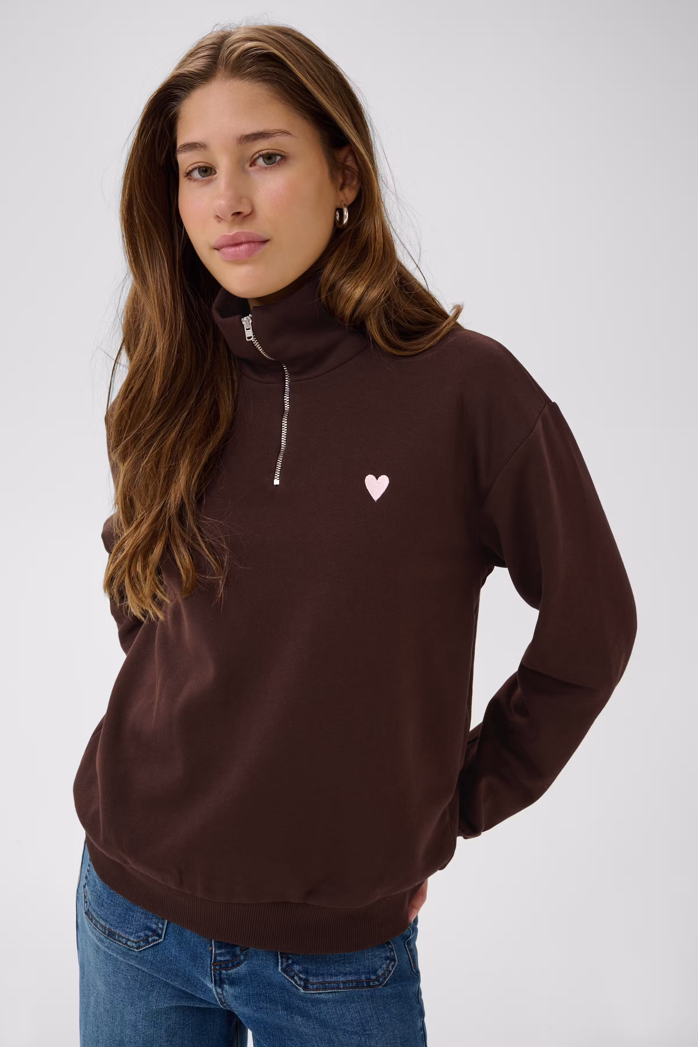 KAliddy Sweatshirt LOOKBOOK DETAIL 10513266-190915