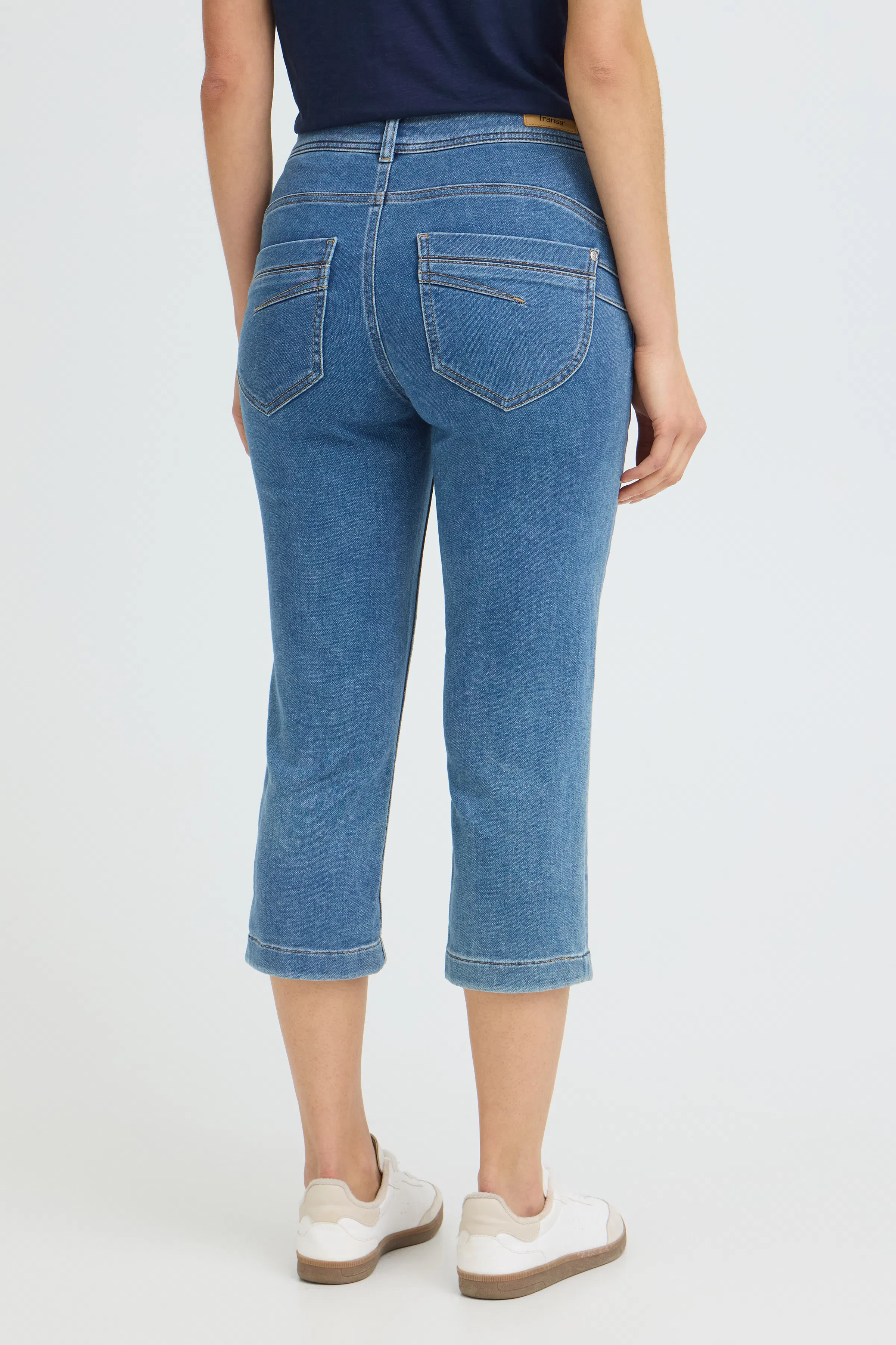 FRVILJA Capri pants LOOKBOOK BACK 20616148-200988