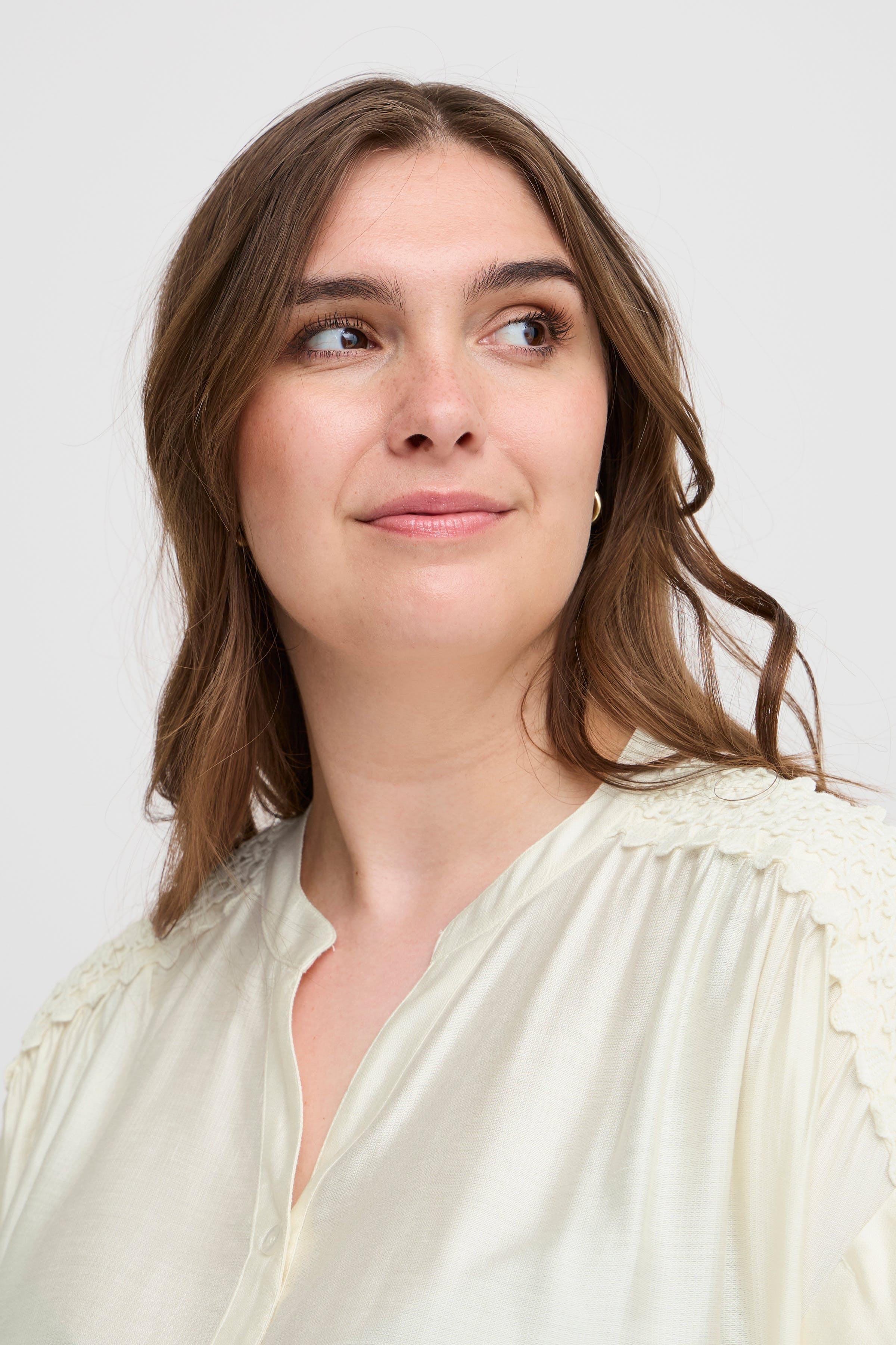 Short sleeved shirt LOOKBOOK DETAIL 20613717-120602