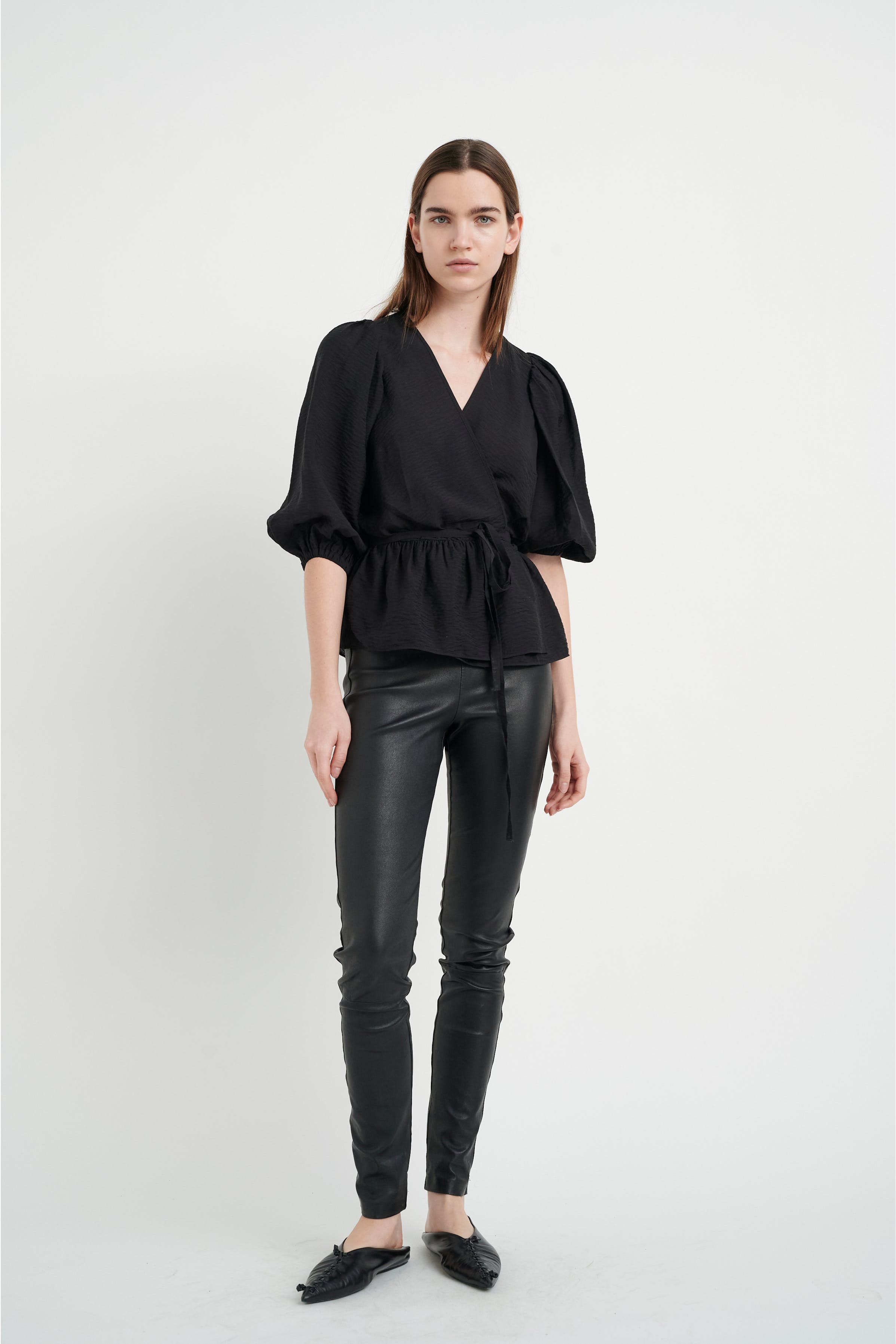 BalenskaIW Långärmad blus LOOKBOOK FRONT 30107687-194008