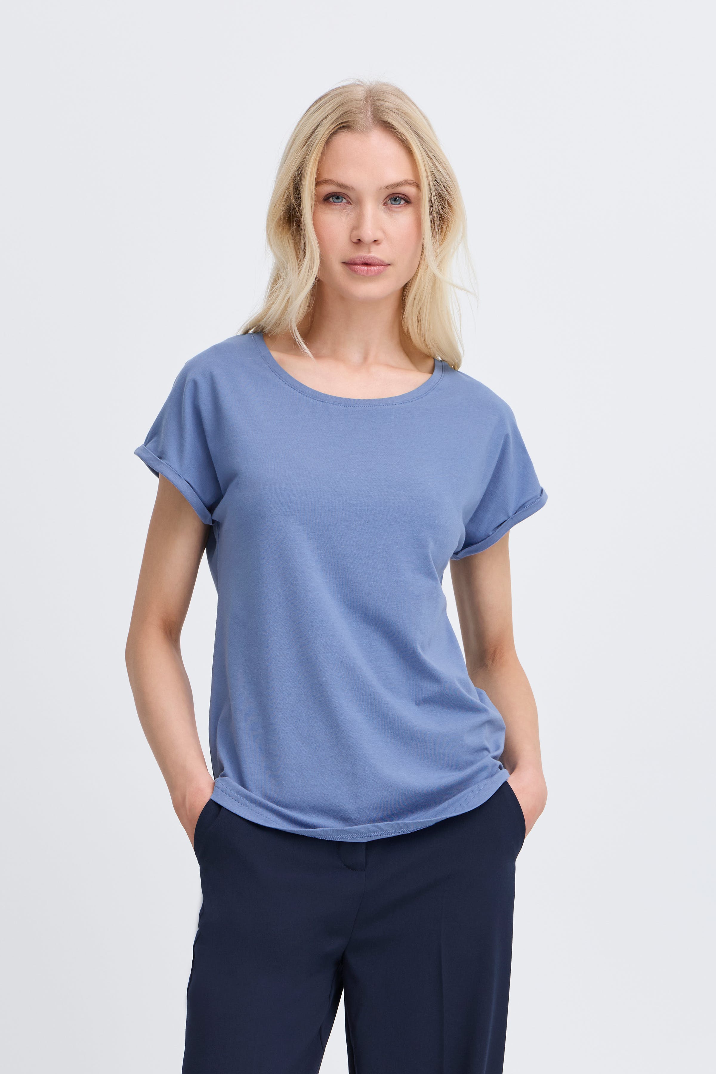 BYPamila T-shirt LOOKBOOK FRONT 20804205-174028