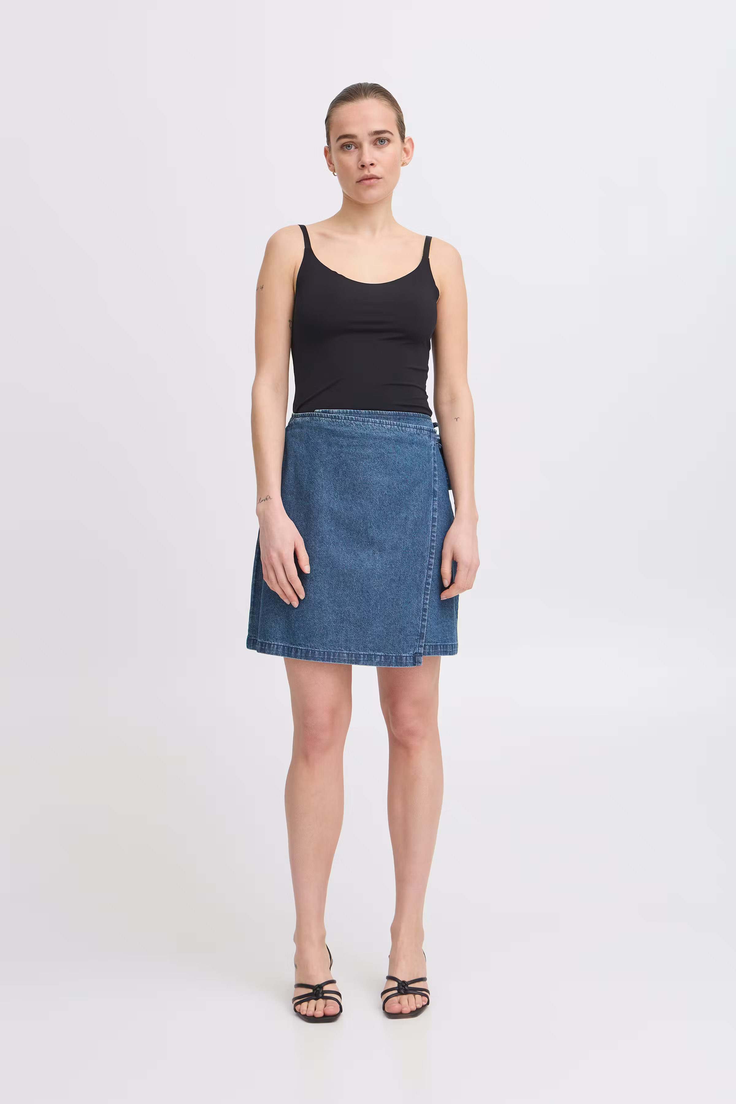 IHDALLAS Skirt LOOKBOOK FRONT 20123210-200339