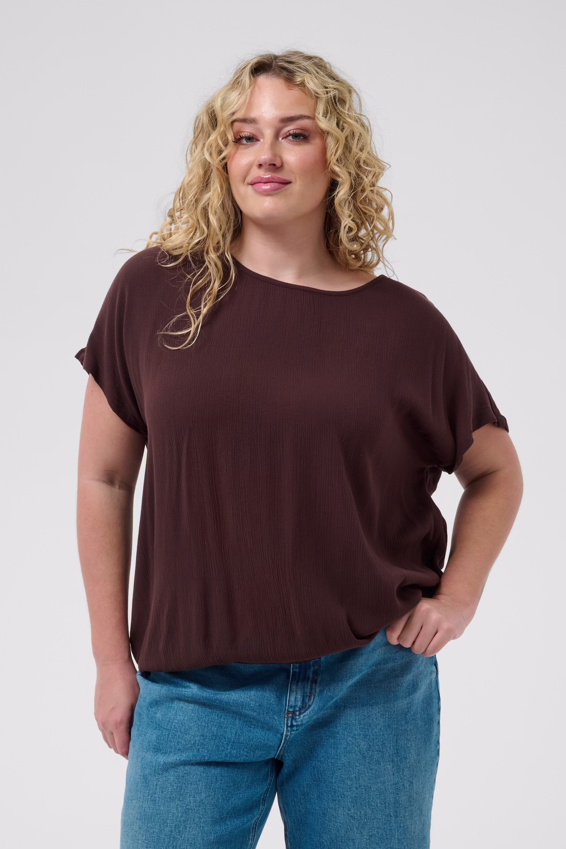 KCami Blouse LOOKBOOK FRONT 10580267-190915