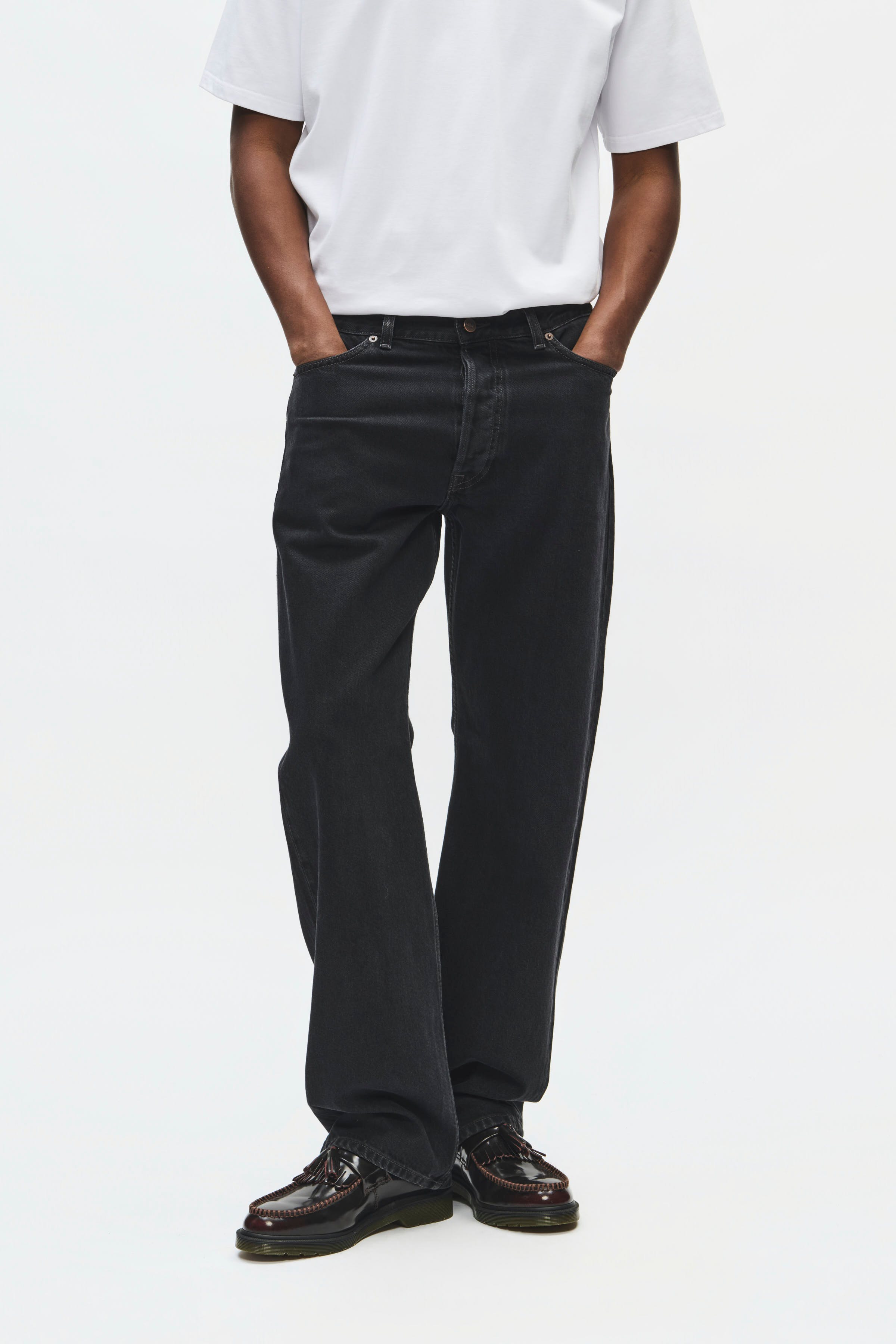 WWType 2 Jeans LOOKBOOK FRONT 30251601-304315