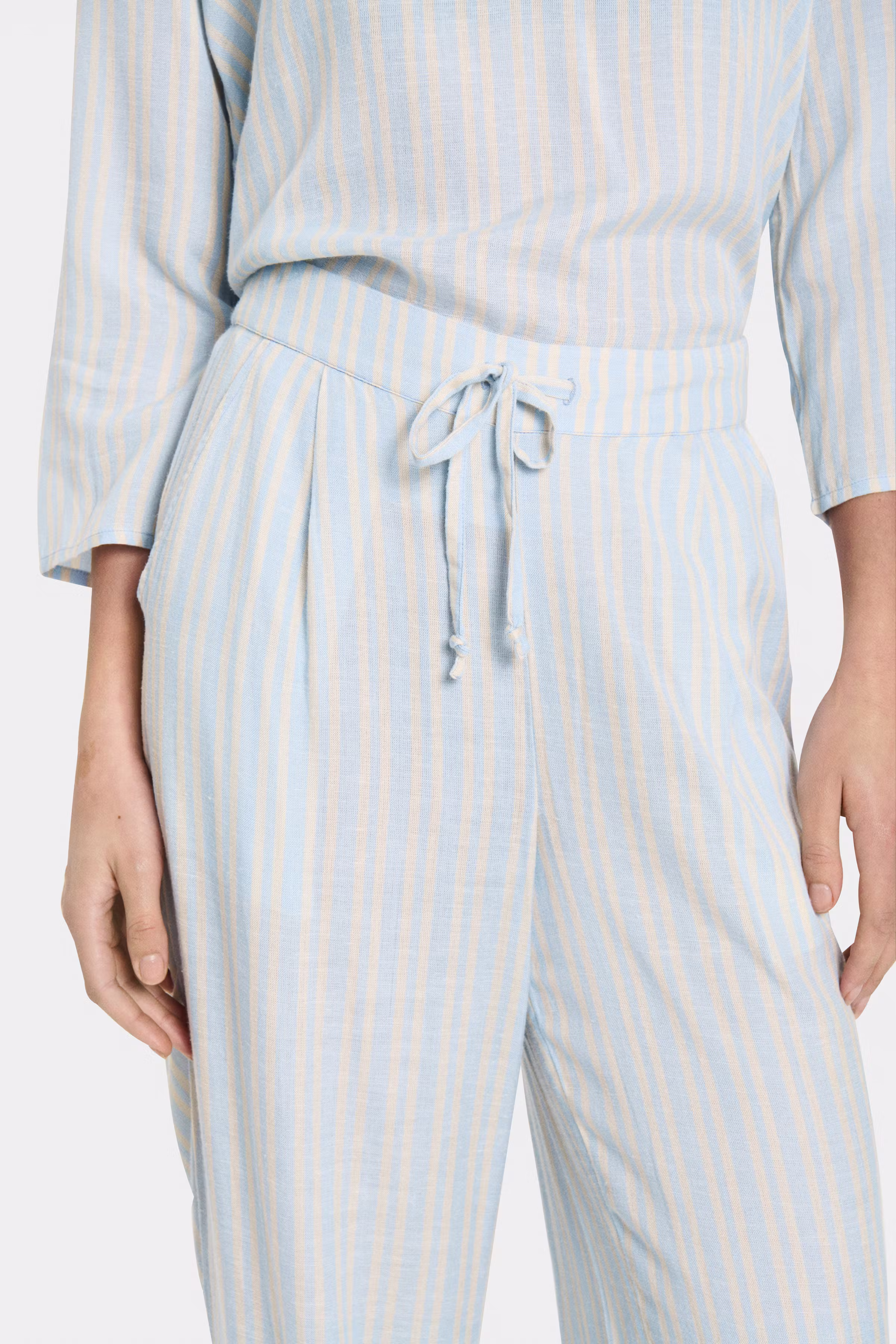 KathaSZ Trousers LOOKBOOK DETAIL 30514114-303713