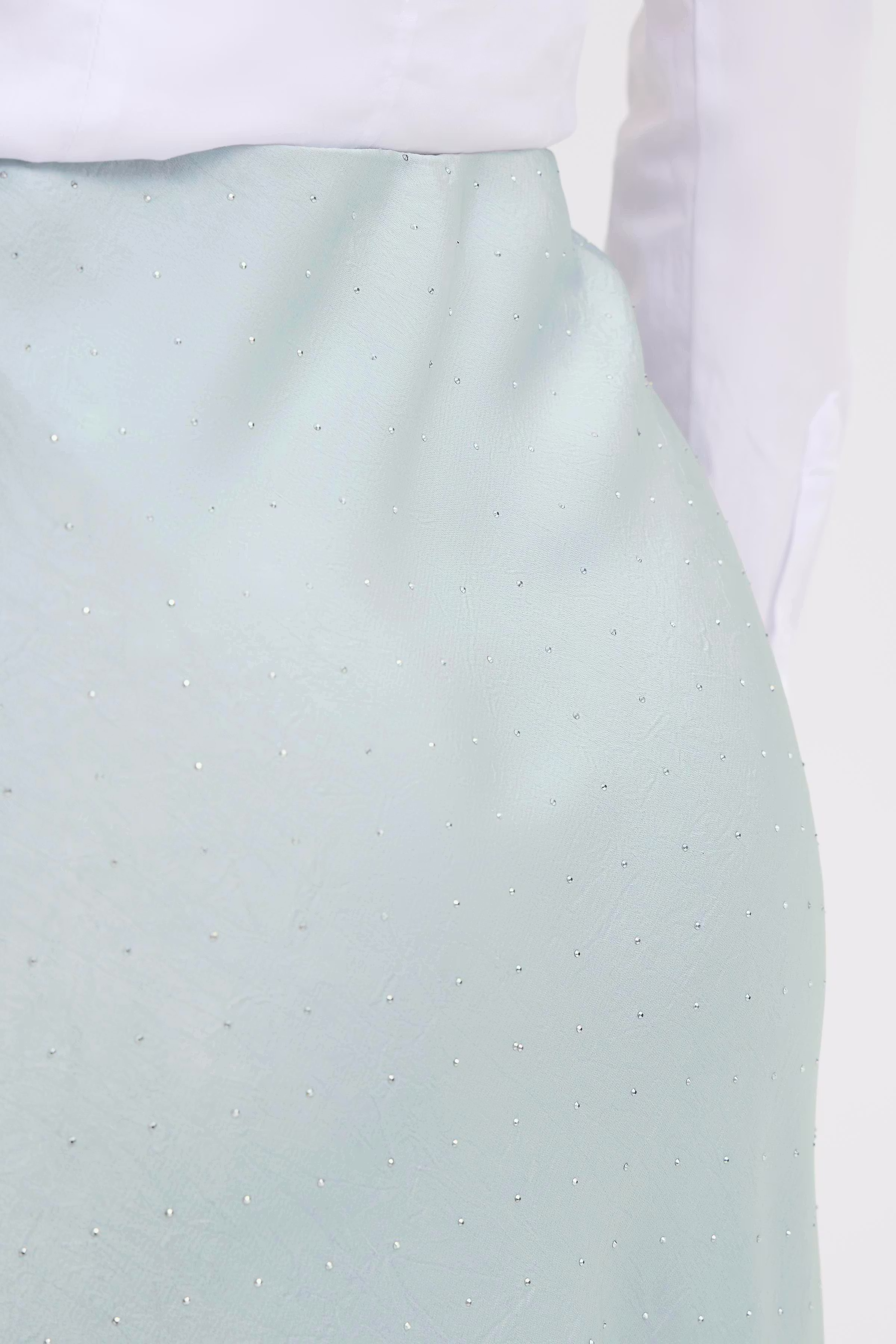 IHXCLARA Rock LOOKBOOK DETAIL 20123766-164404