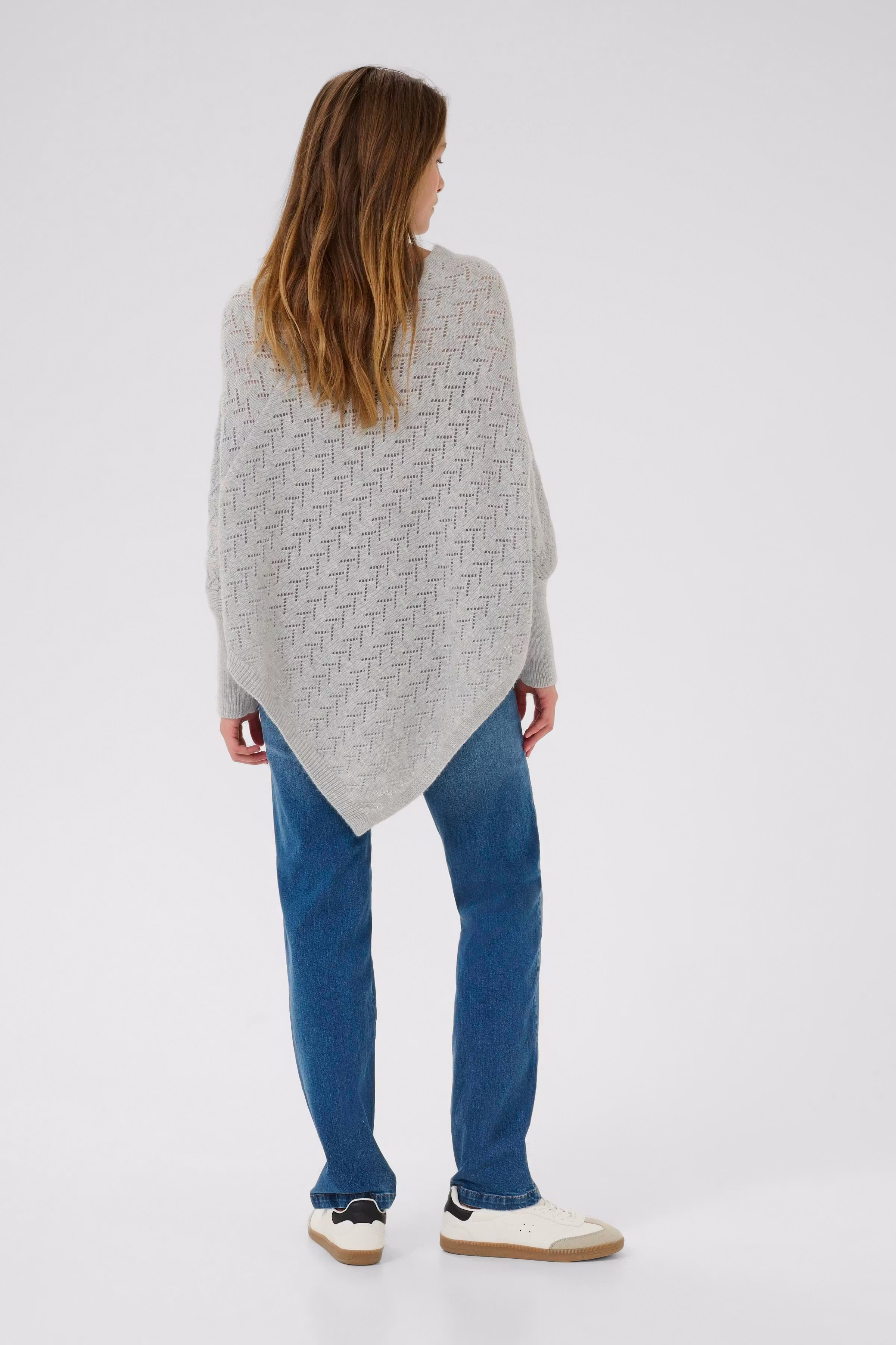 KAoline Poncho LOOKBOOK BACK 10510915-100123