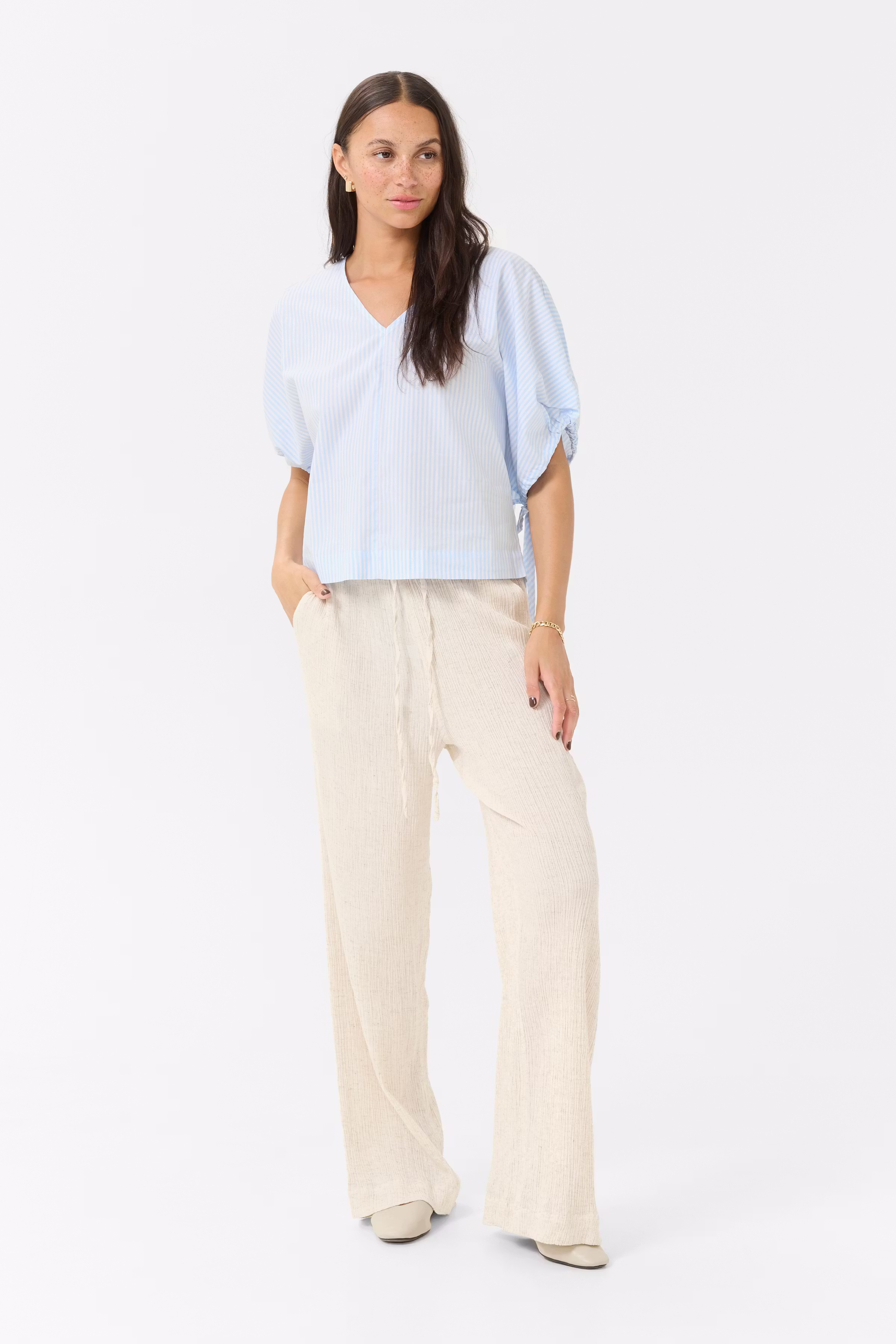KAbeth Bluse LOOKBOOK FRONT 10509937-107434