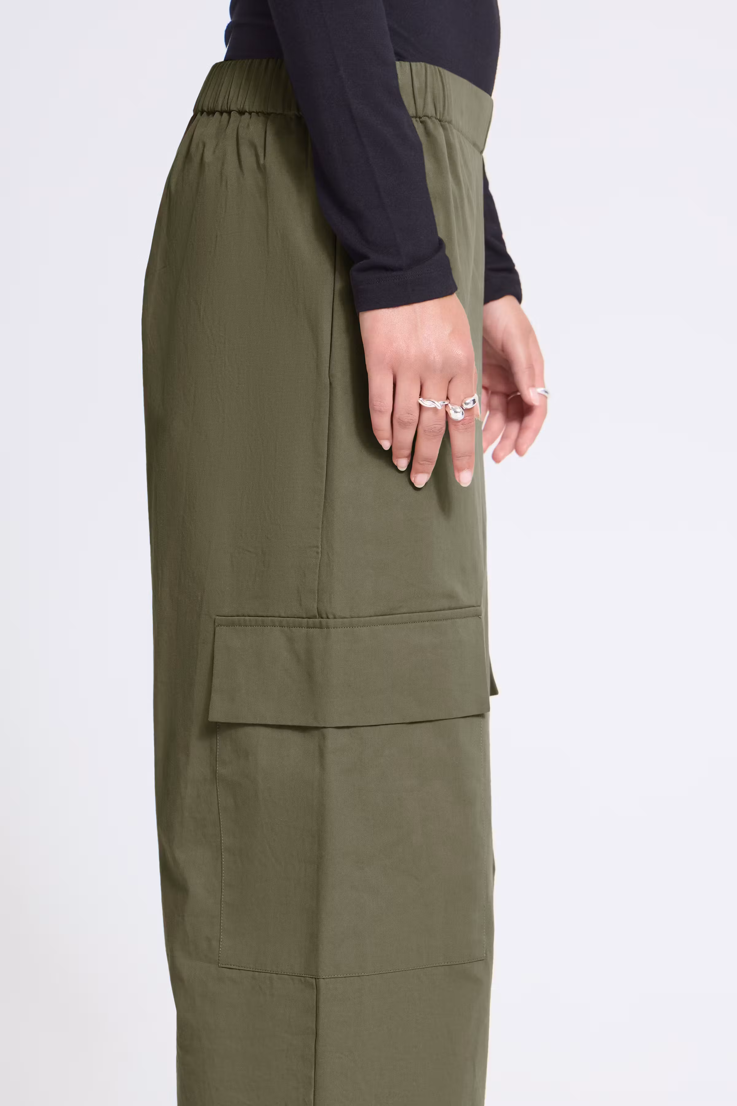 IHXCOMO Pantalon LOOKBOOK DETAIL 20128226-190510