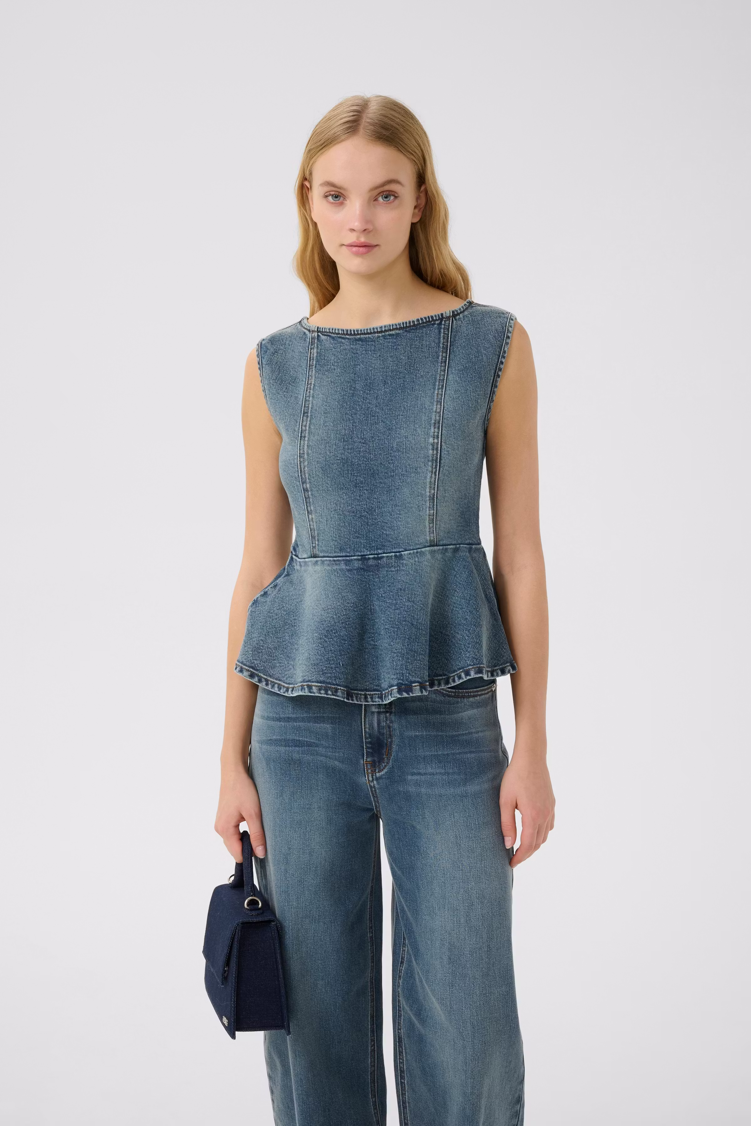 GZviva Denimtopp LOOKBOOK FRONT 10910572-108303