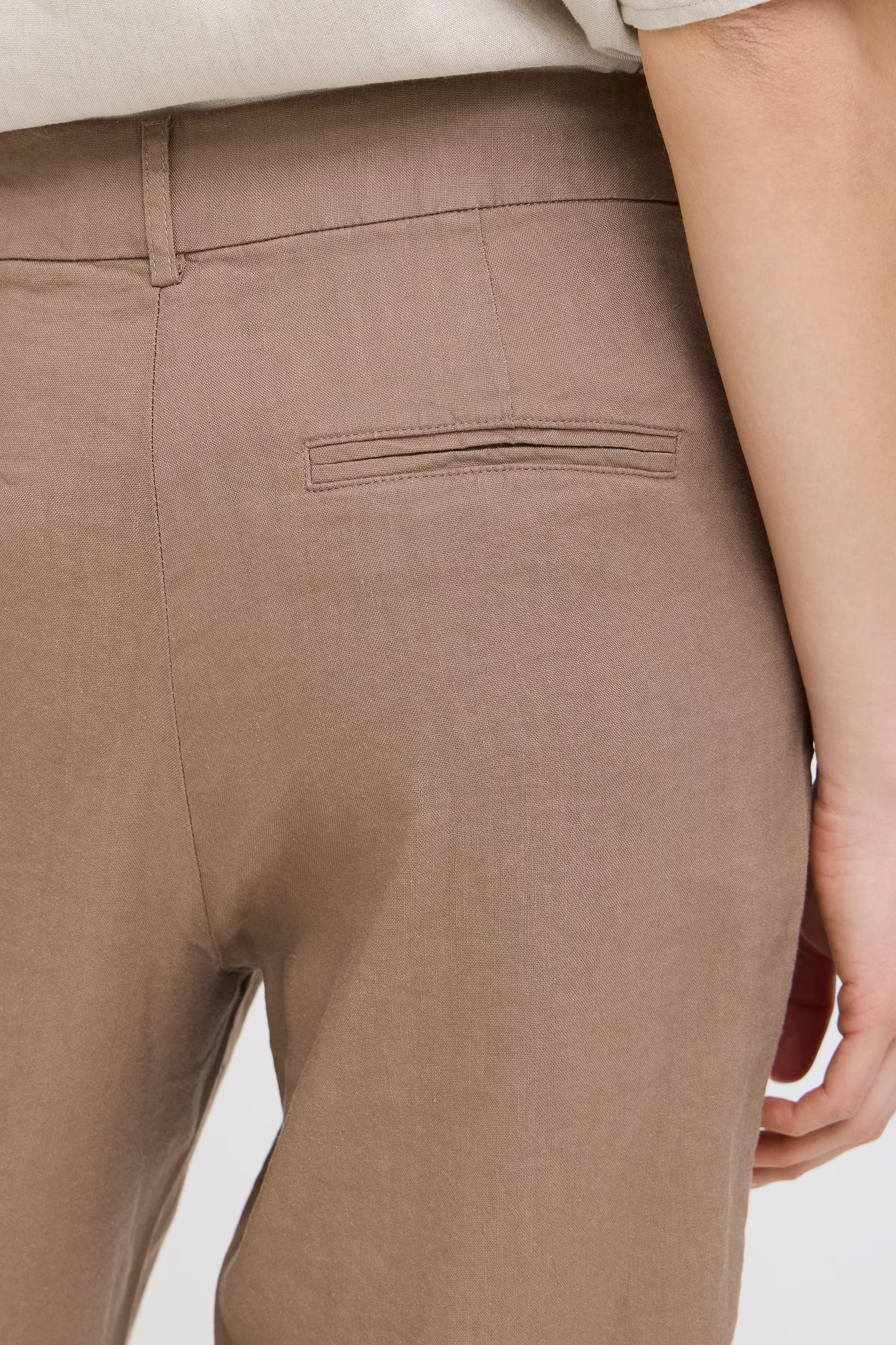 PZLUCA Bukser LOOKBOOK DETAIL 50210434-181112