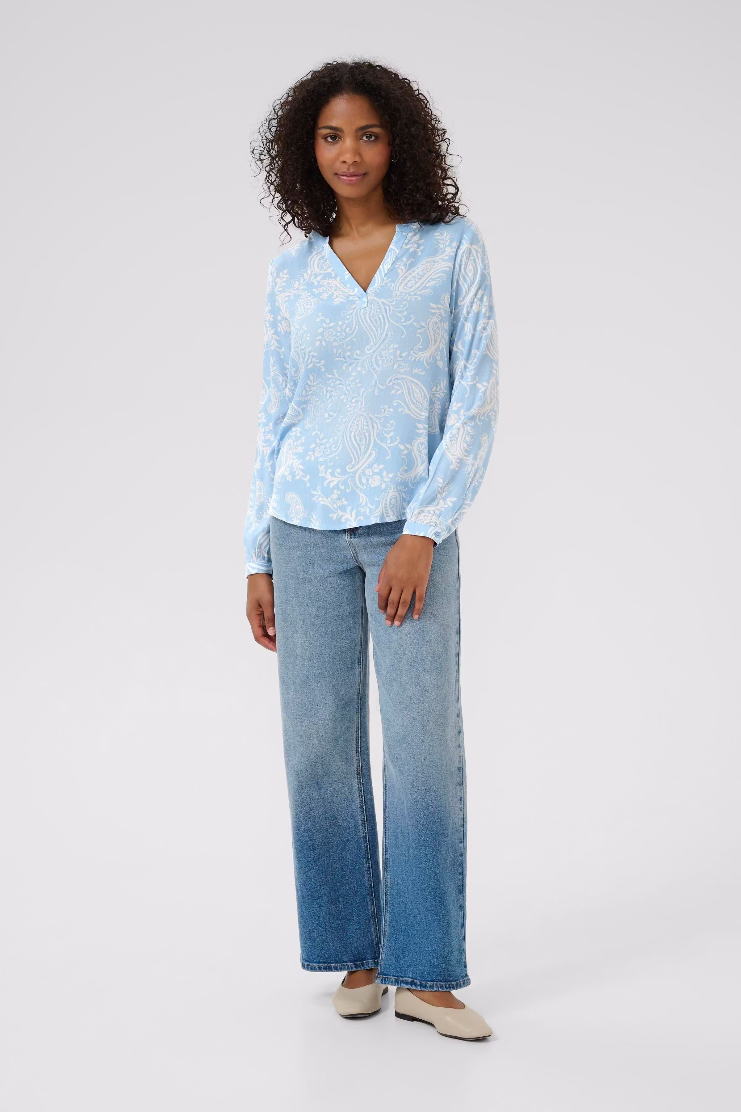 KAbeathe Blouse LOOKBOOK FRONT 10508895-107907