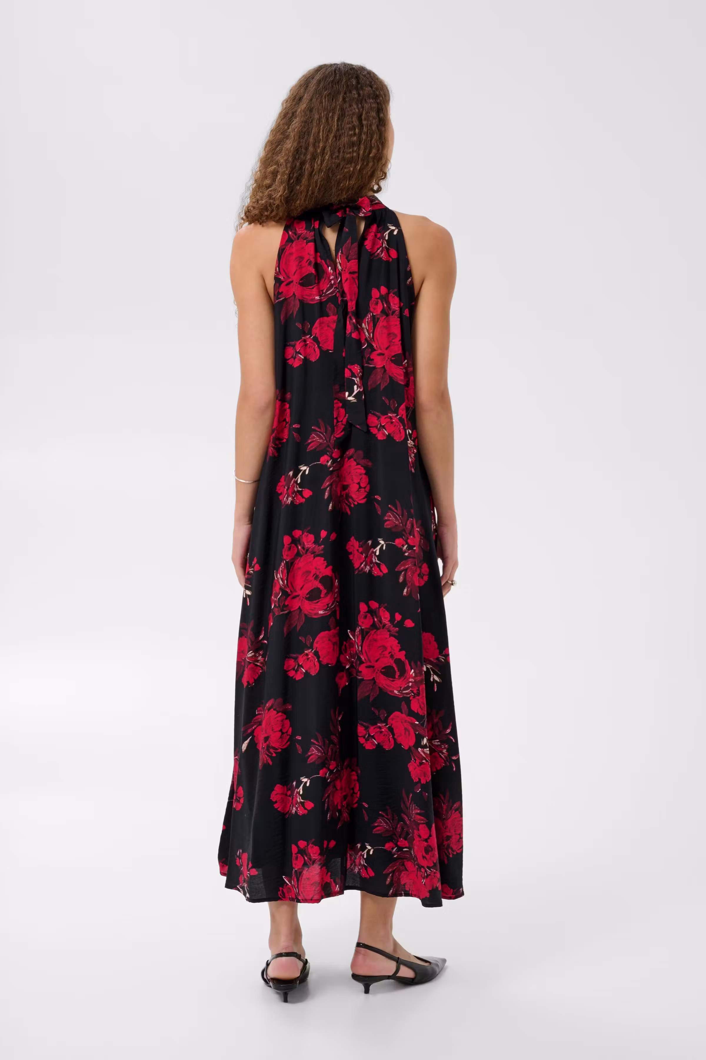 KApamela Kleid LOOKBOOK BACK 10512389-110077