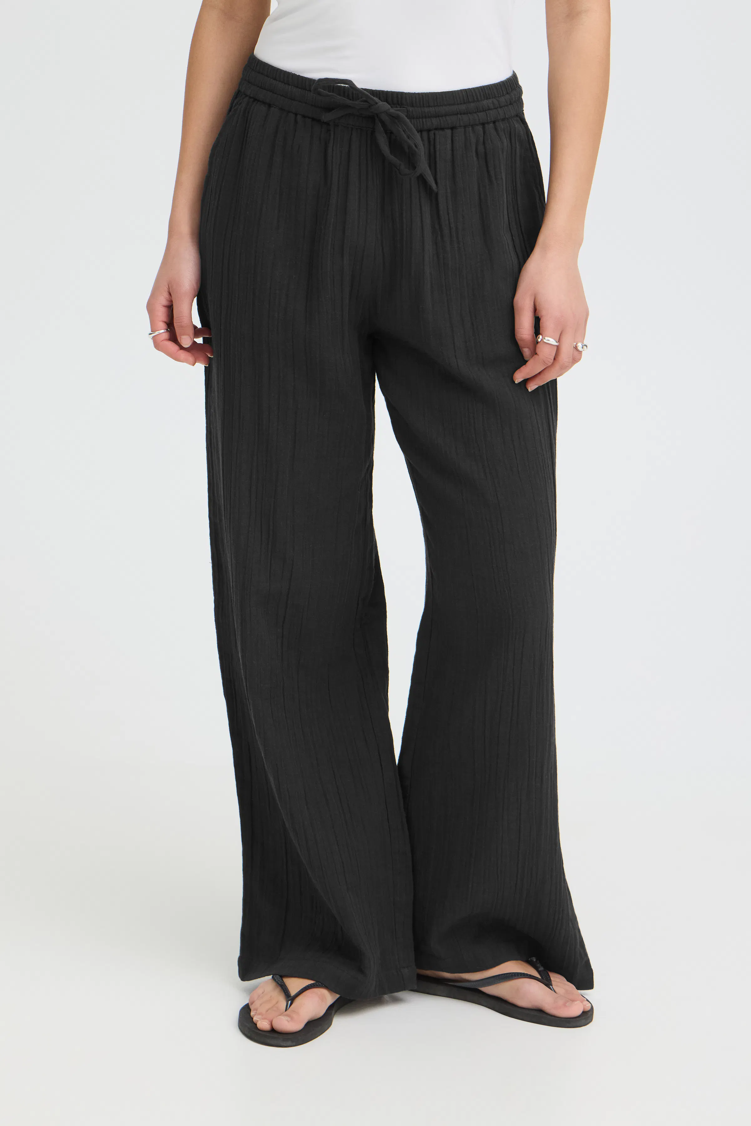 IAFOXA Trousers LOOKBOOK FRONT 20121644-194008