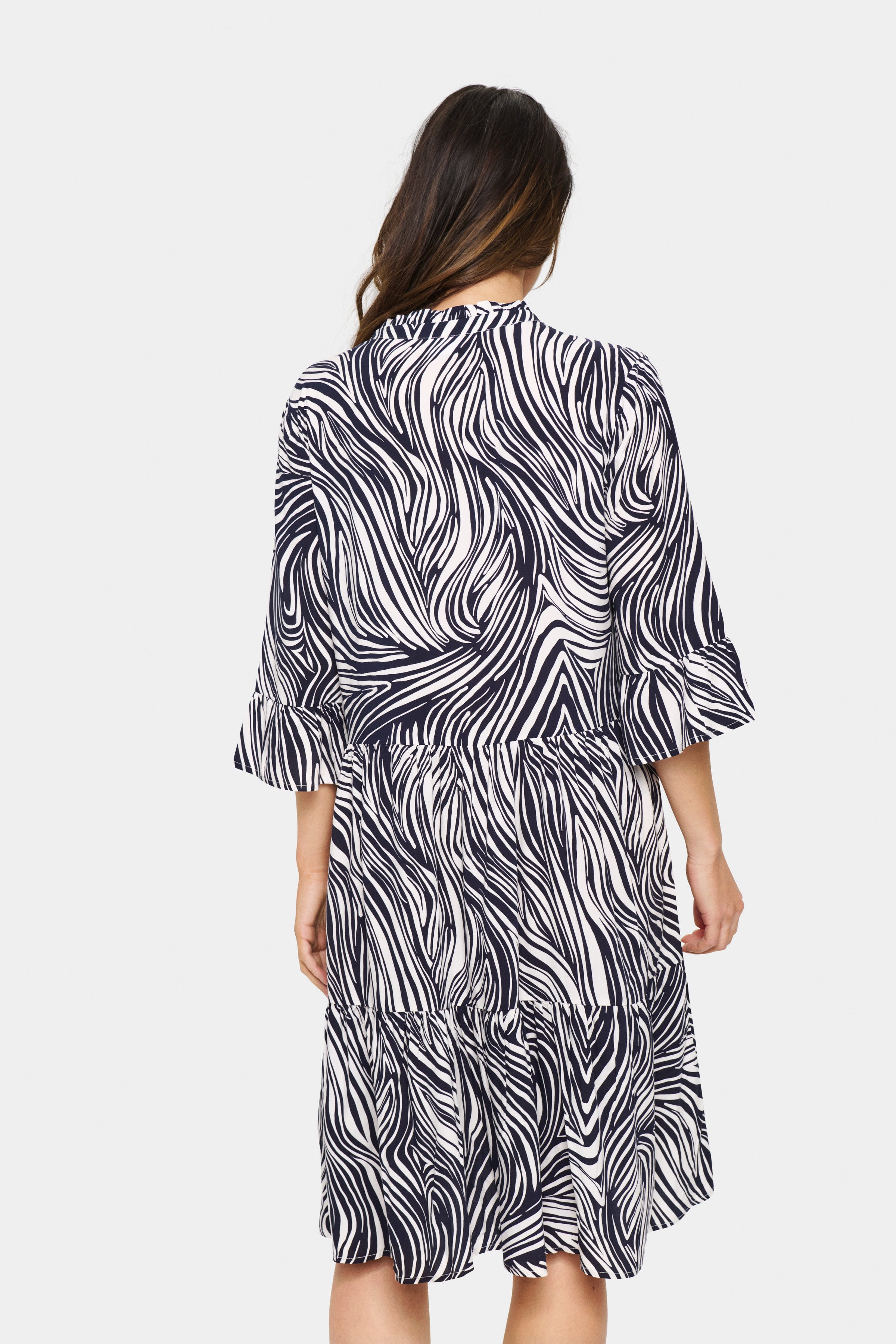 EdaSZ Kjole LOOKBOOK BACK 30510220-303536