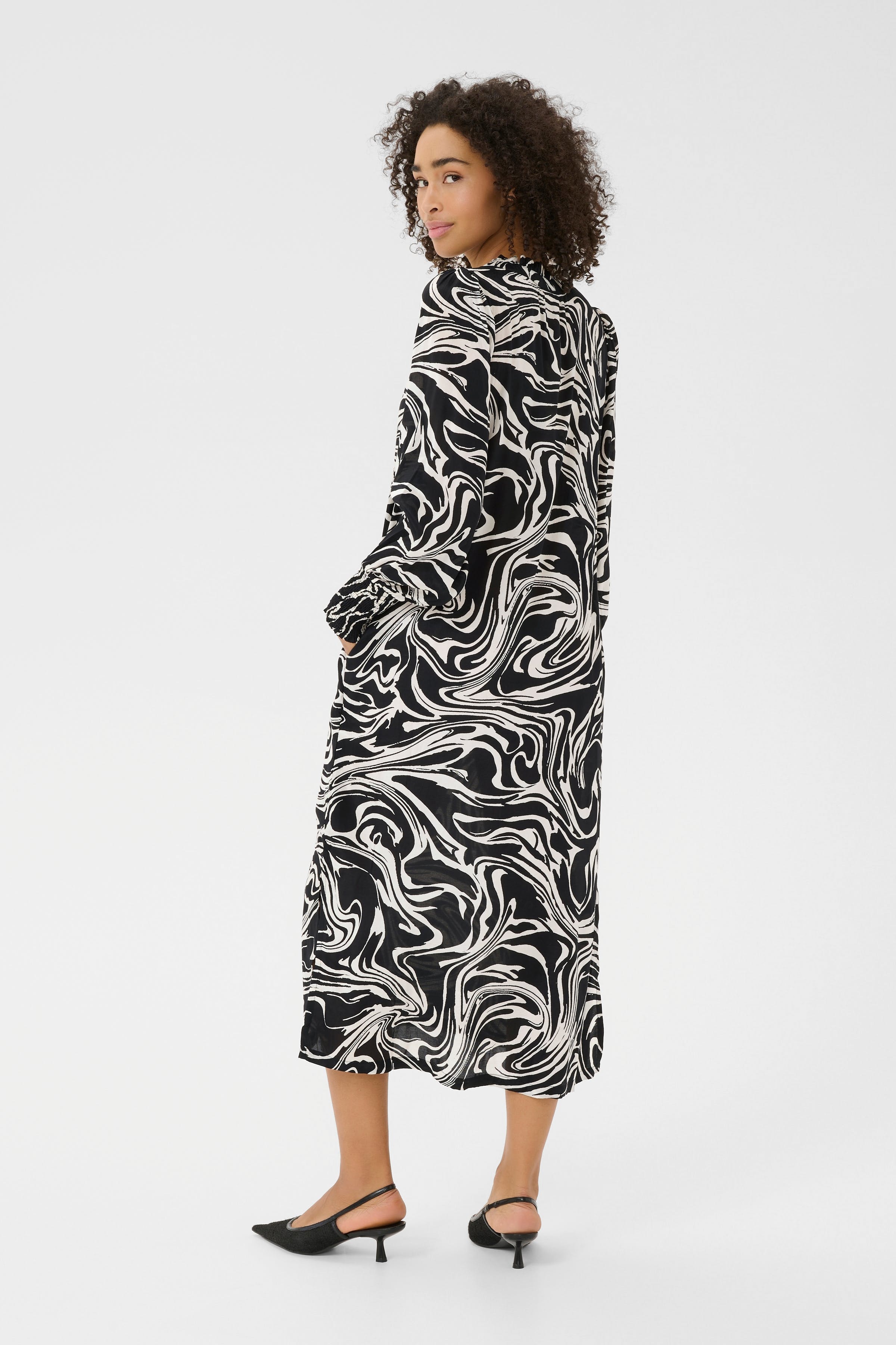 KAdrylia Dress LOOKBOOK BACK 10507646-105424