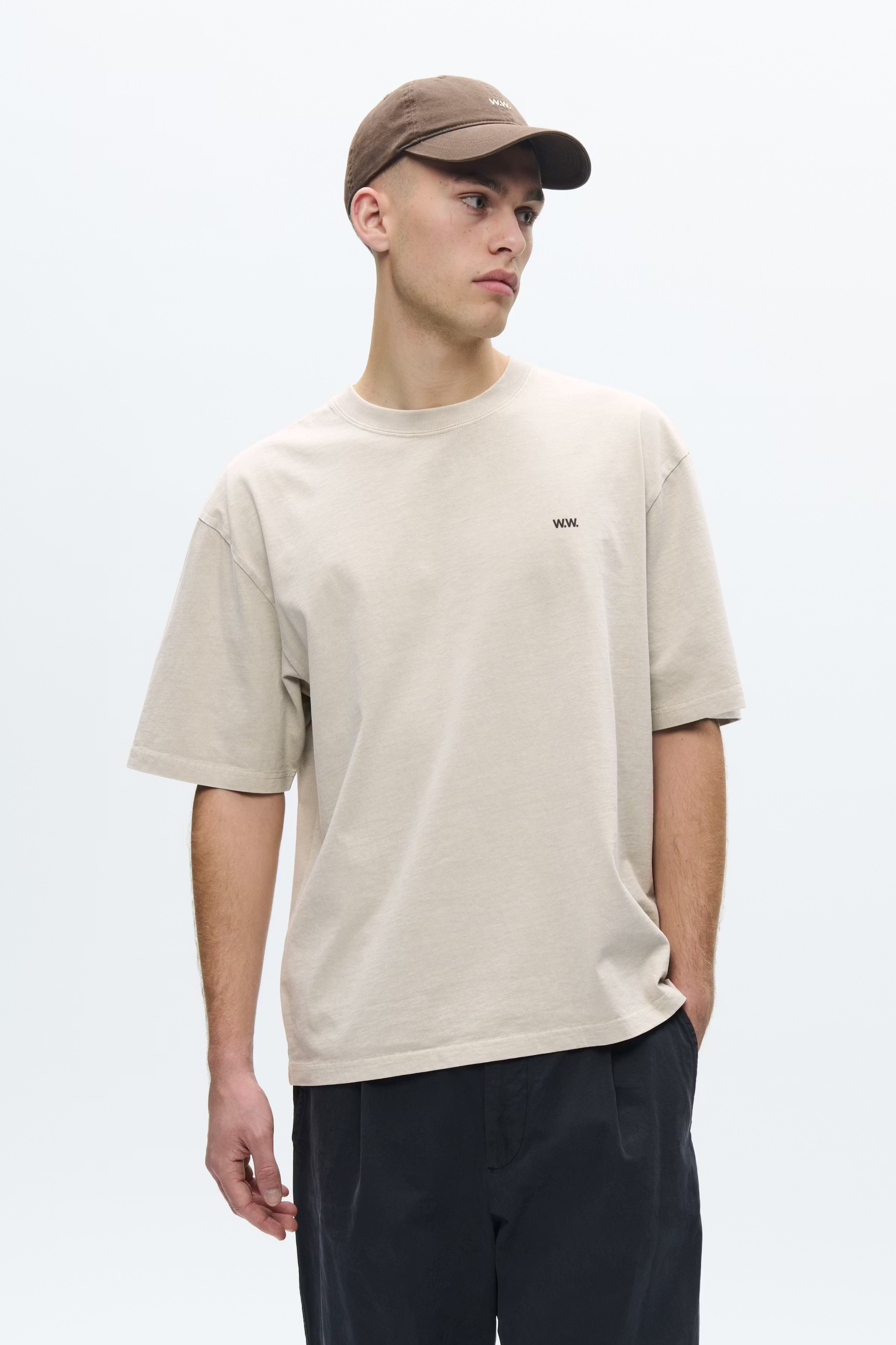 WWGary T-shirt object LOOKBOOK FRONT 30251996-144500