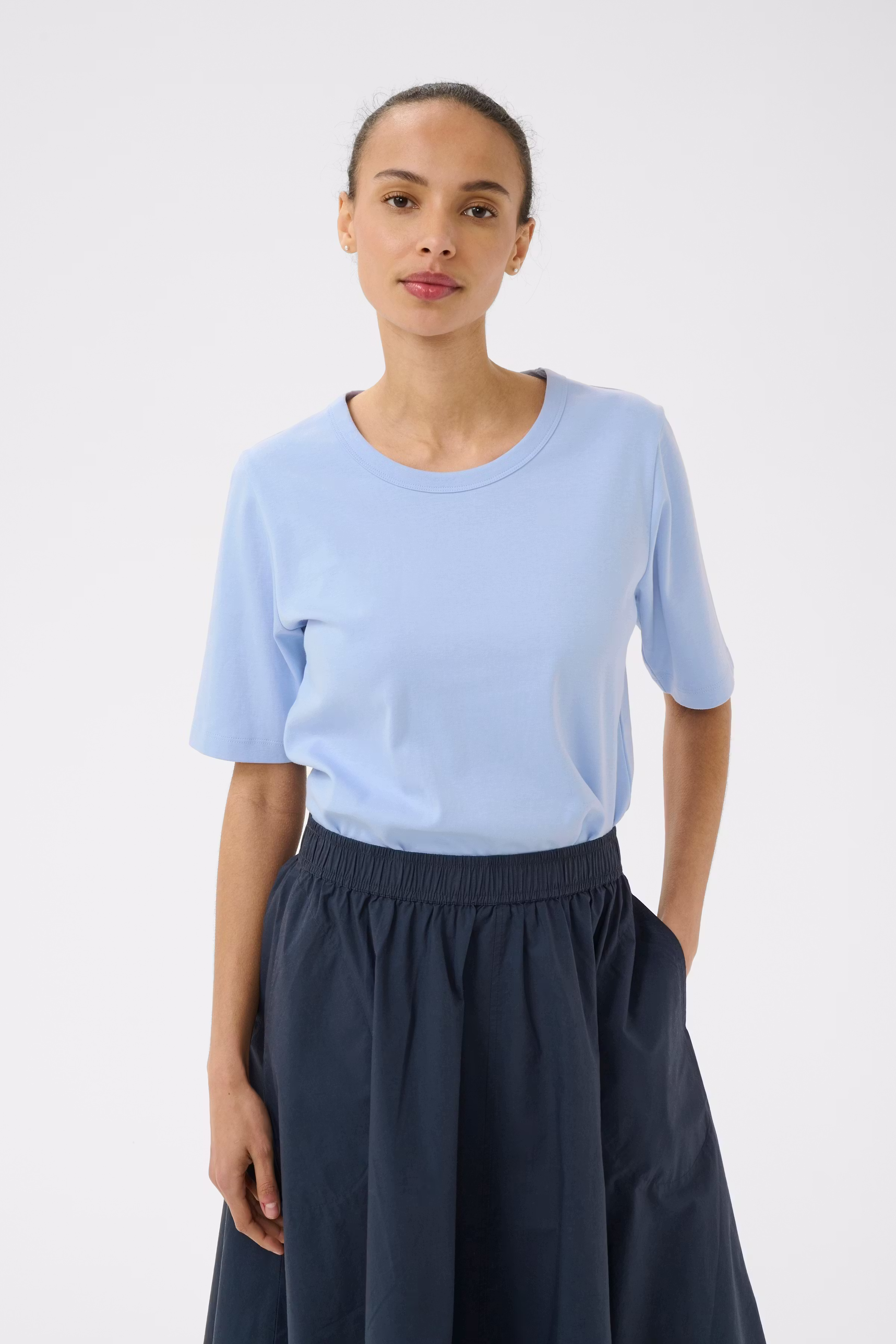 RatanaPW T-shirt LOOKBOOK FRONT 30309870-163922