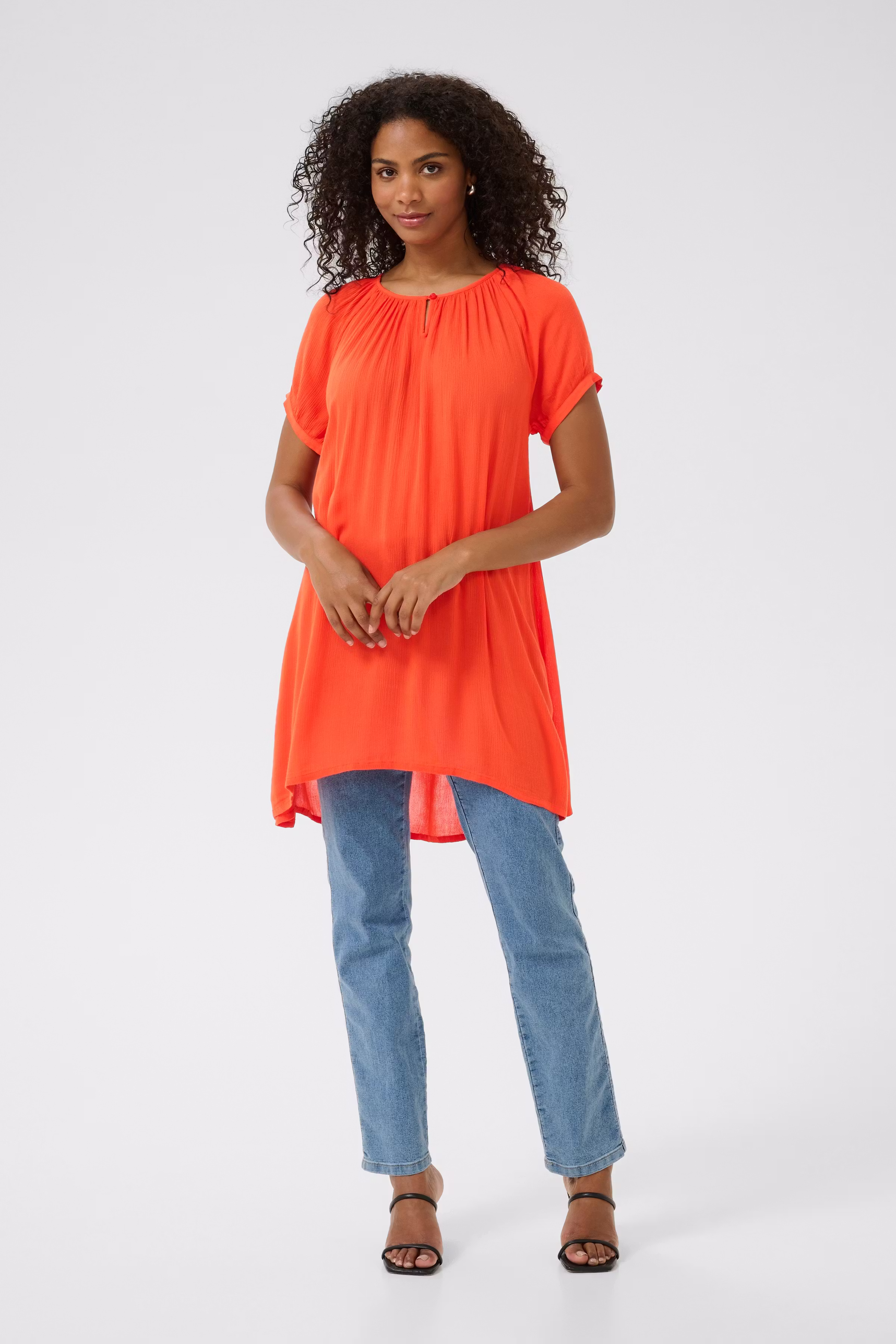 Amber Tunika LOOKBOOK FRONT 501031-171558