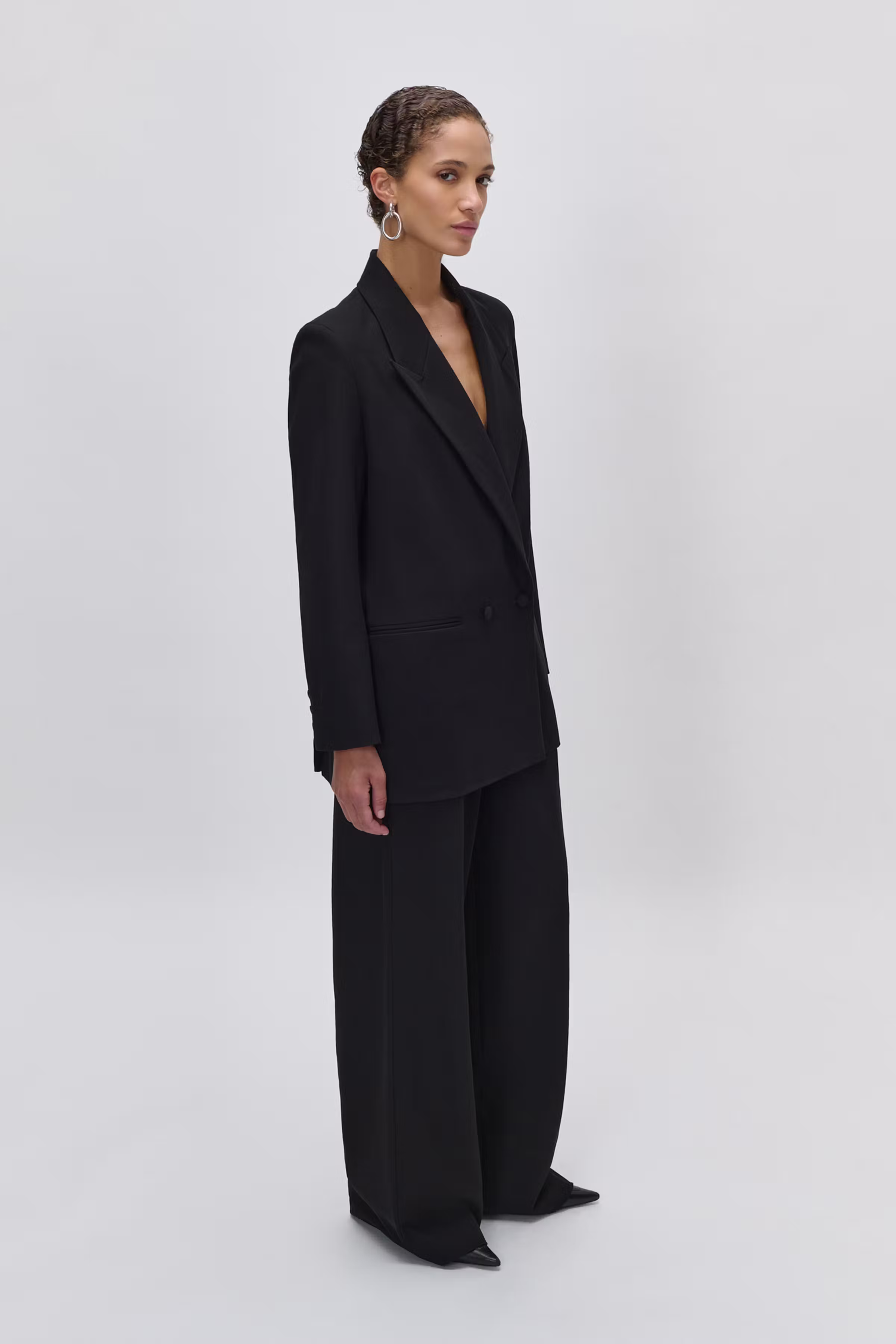 IOJIL Blazer LOOKBOOK FRONT 30600263-BK999