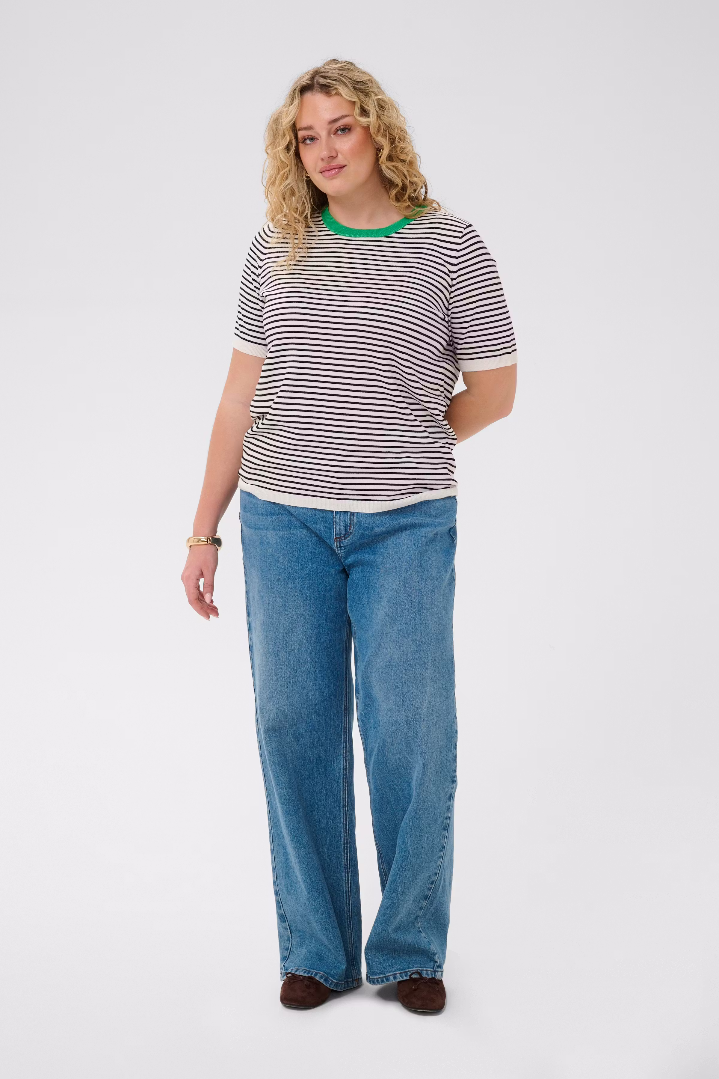 KClizzy Pullover LOOKBOOK FRONT 10584211-109151