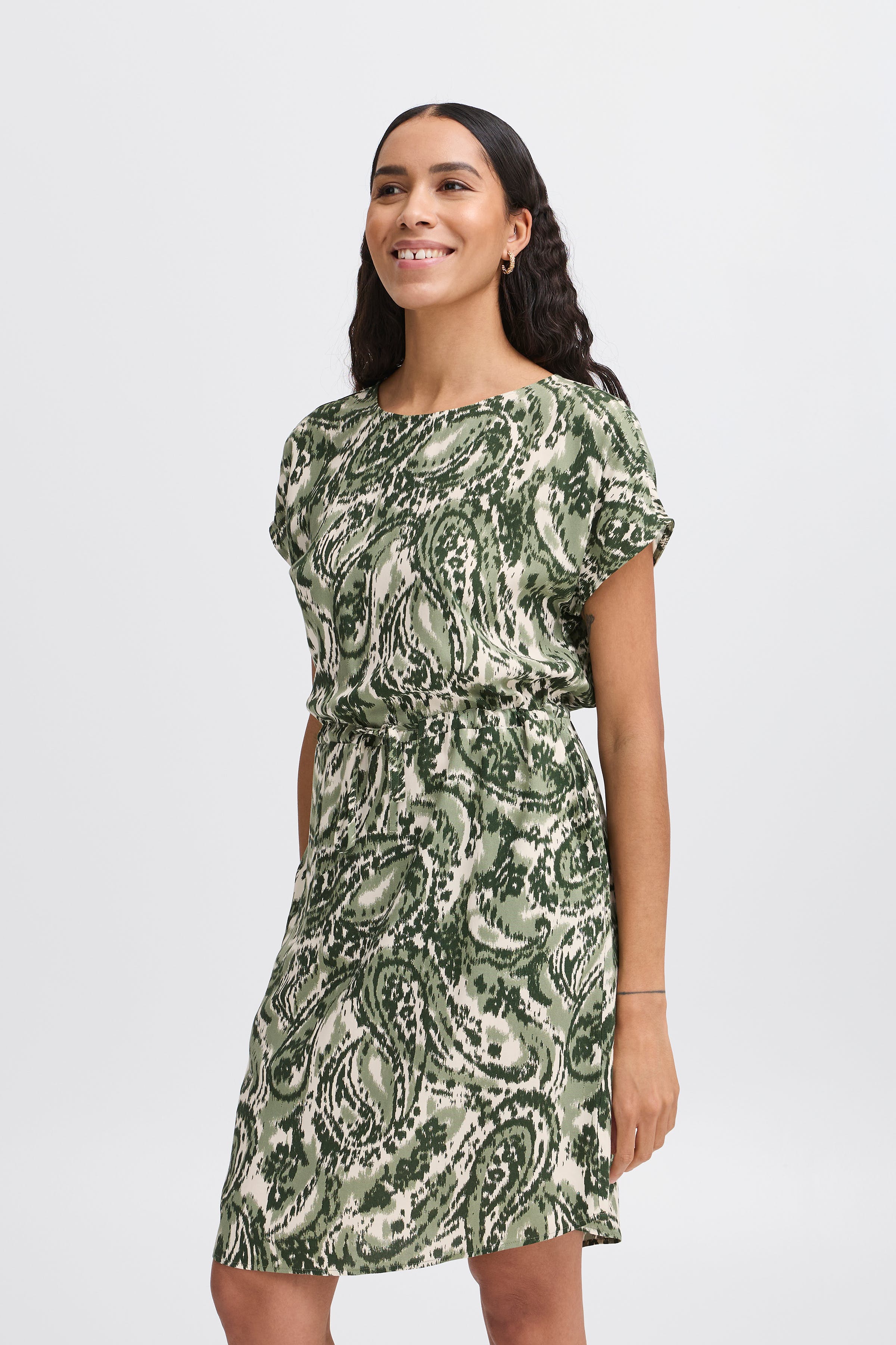 BYMMJOELLA Kleid LOOKBOOK FRONT 20811226-204597