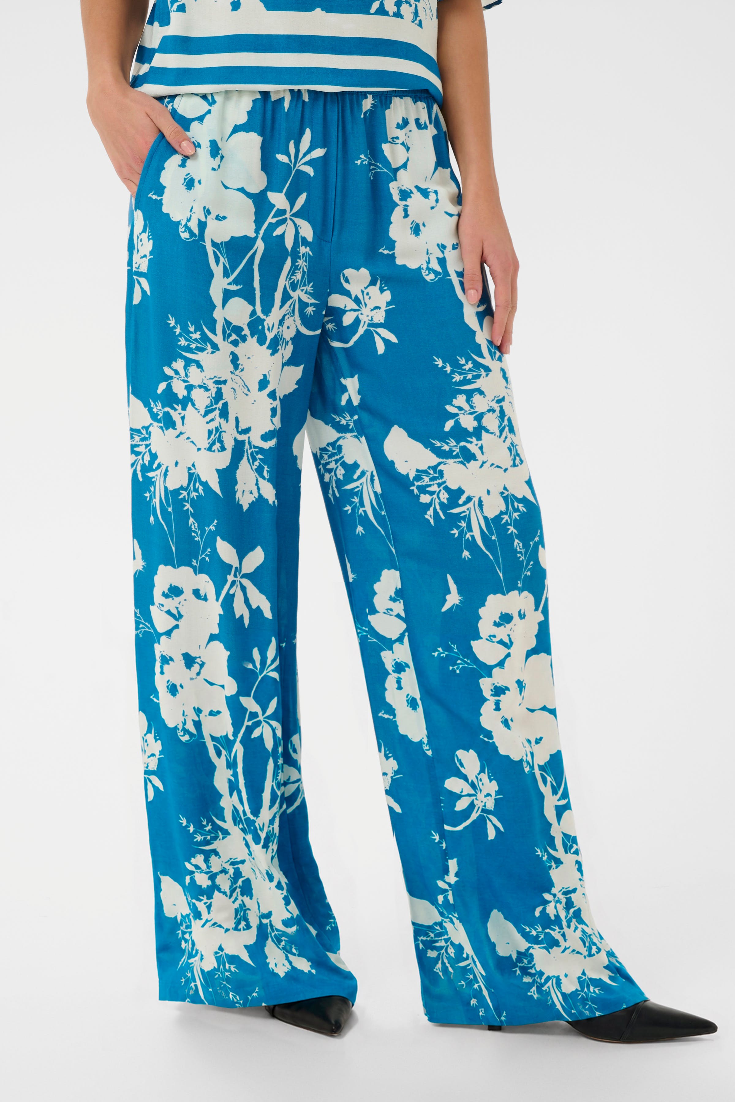 RashedaSZ Bukser LOOKBOOK FRONT 30515066-304890