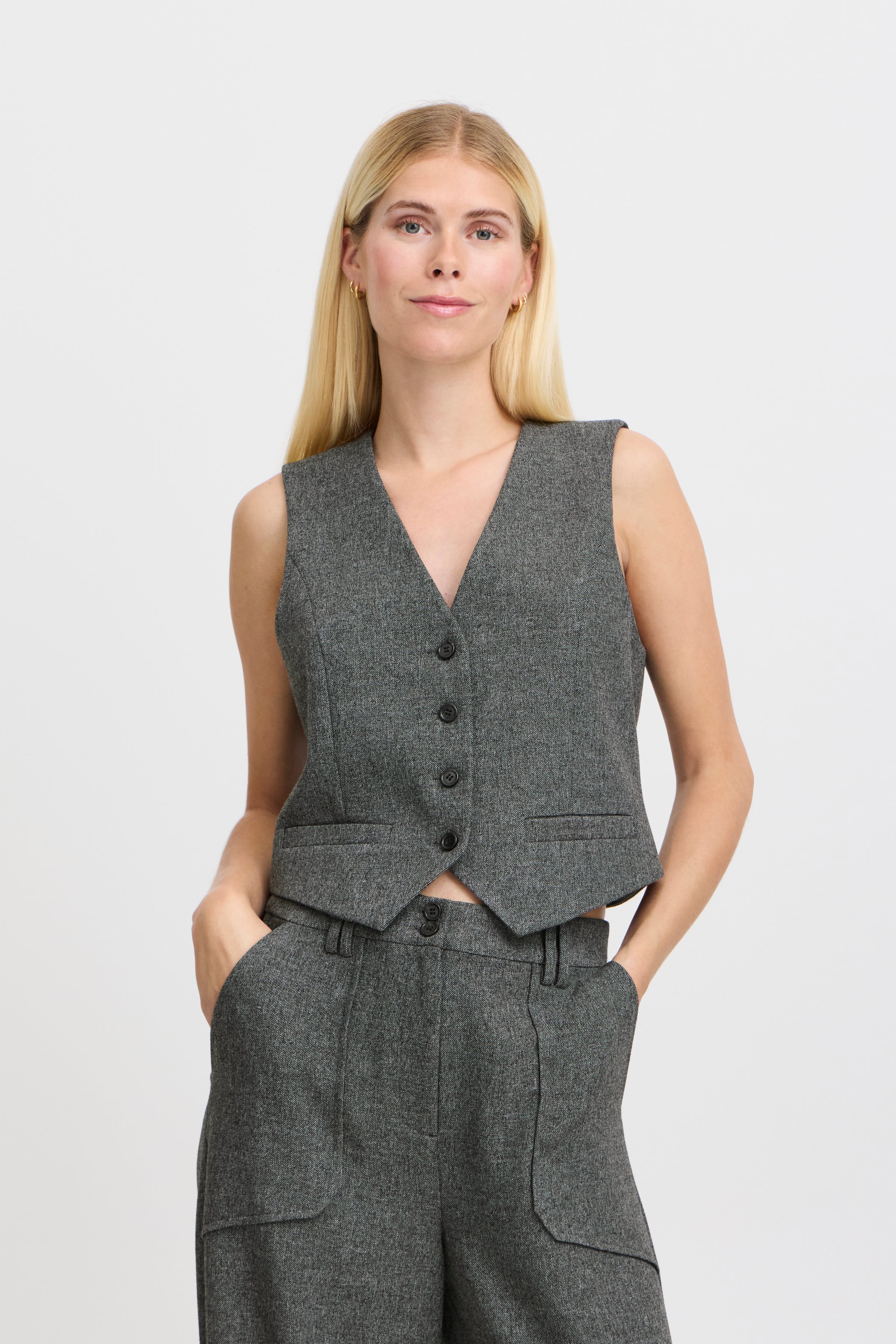 BYETONA Vest LOOKBOOK FRONT 20815505-200455