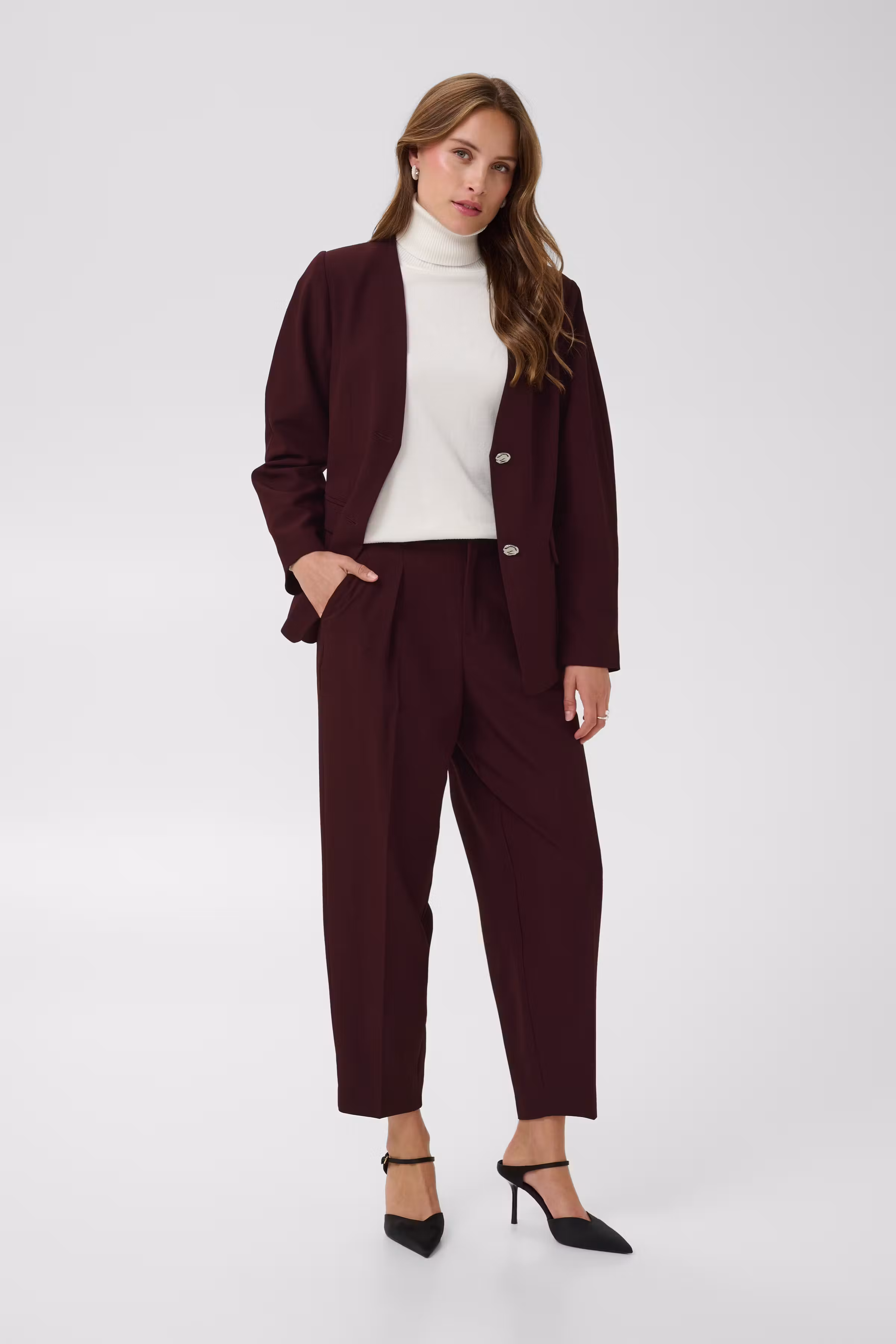 UbigailSZ Bukser LOOKBOOK FRONT 30515527-1921181