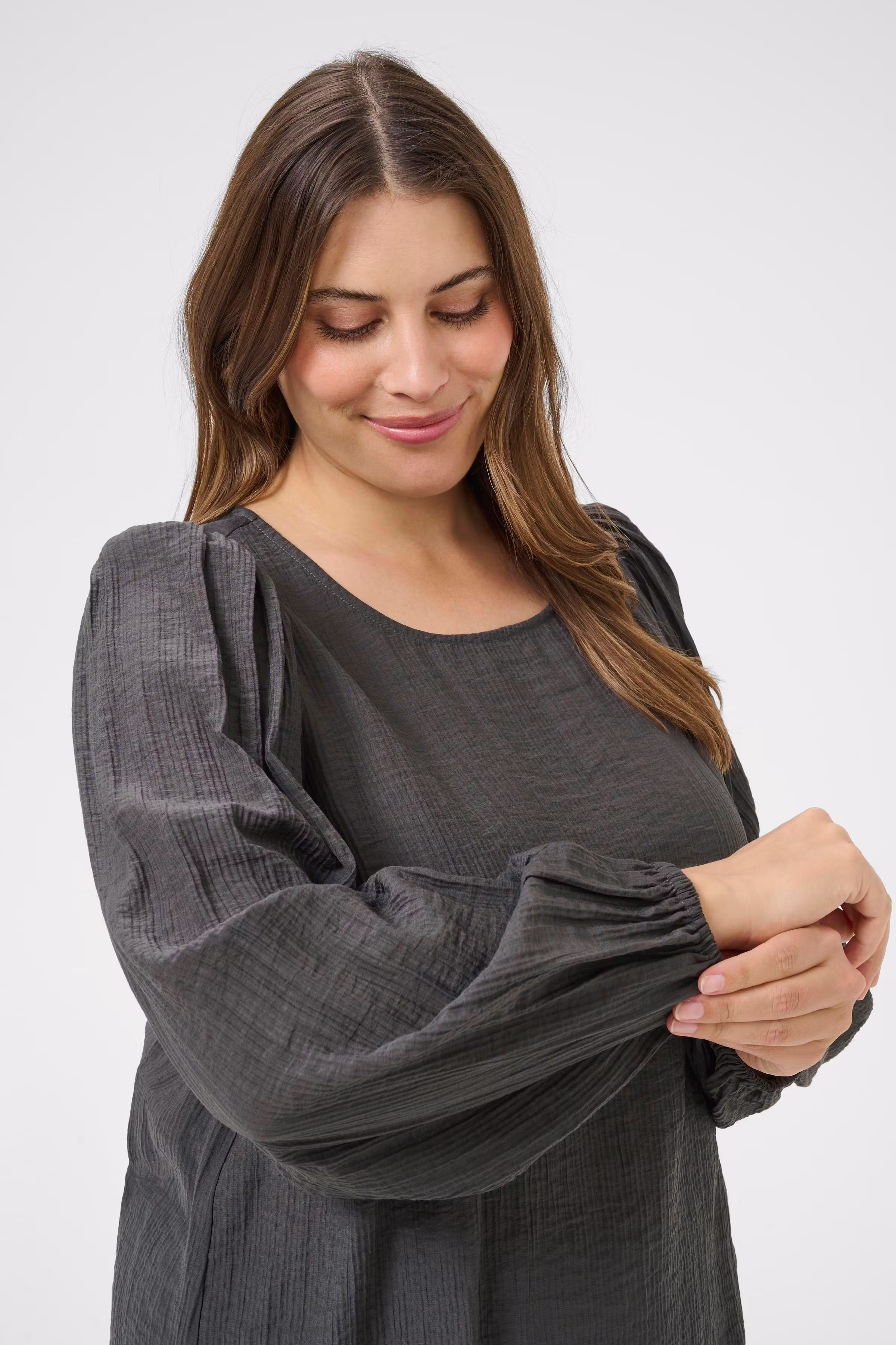 KCviva Blouse LOOKBOOK DETAIL 10583705-190205