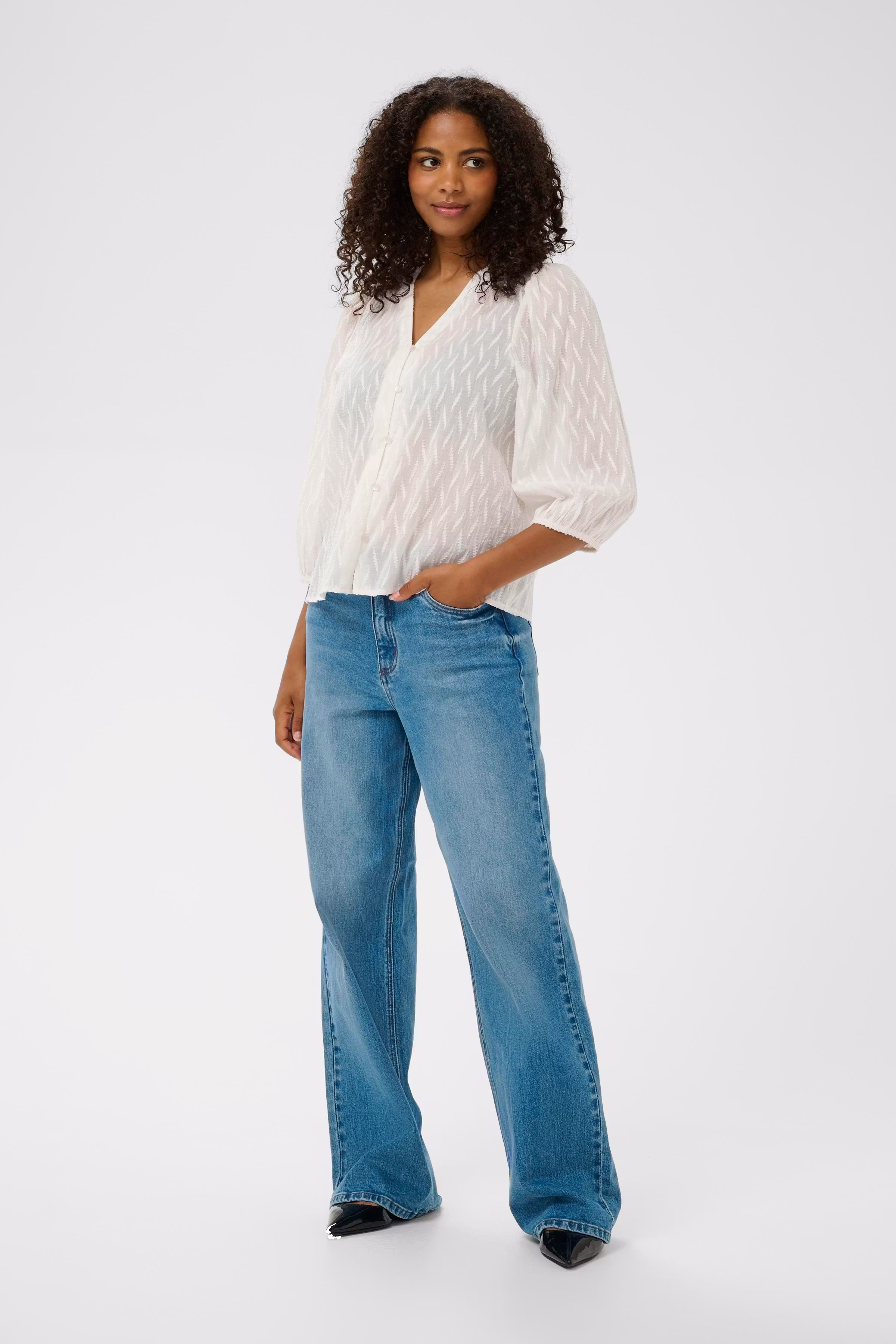 KAgabriela Bluse LOOKBOOK FRONT 10511205-110602