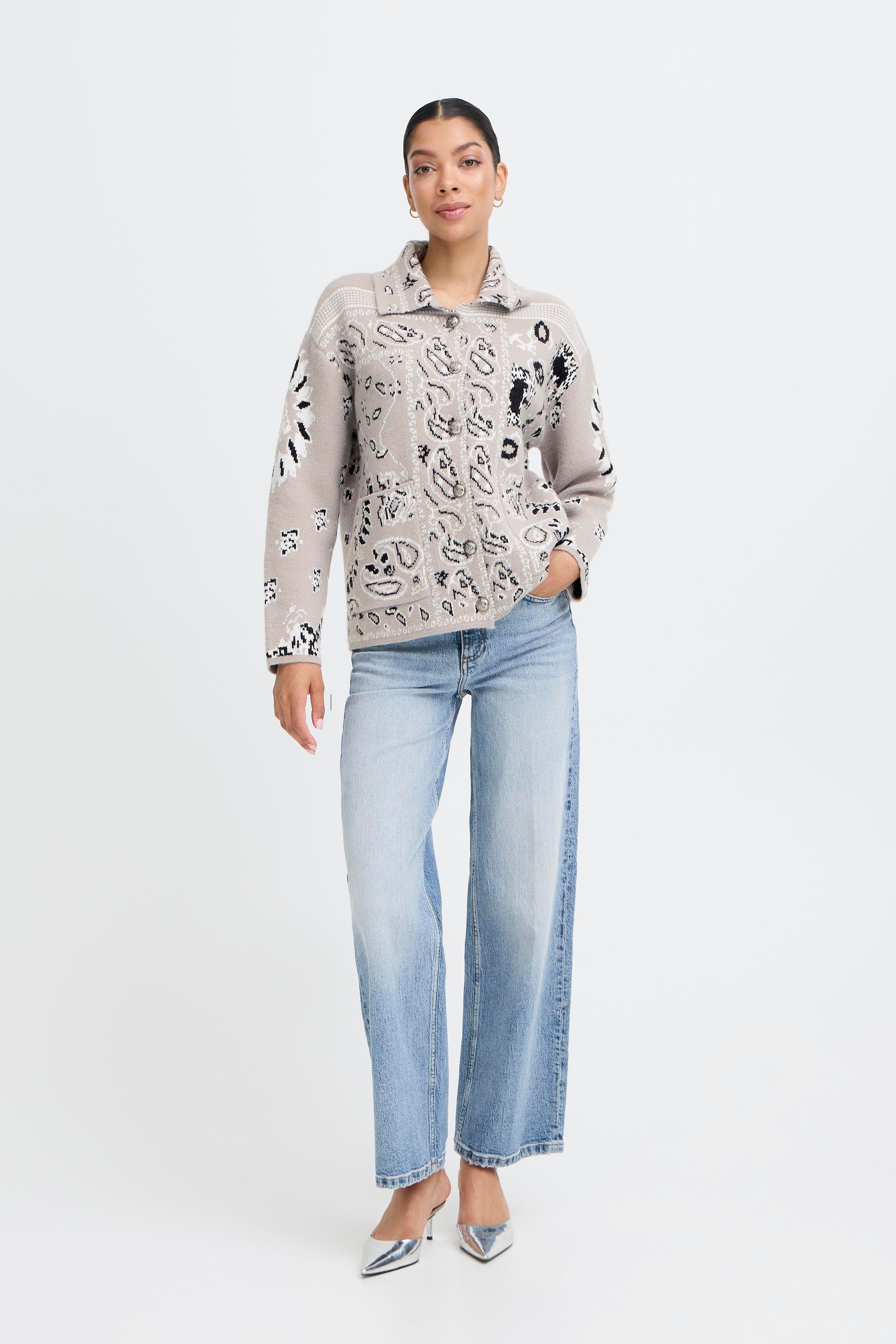 BYXMAYLIS Cardigan LOOKBOOK FRONT 20819047-900008754