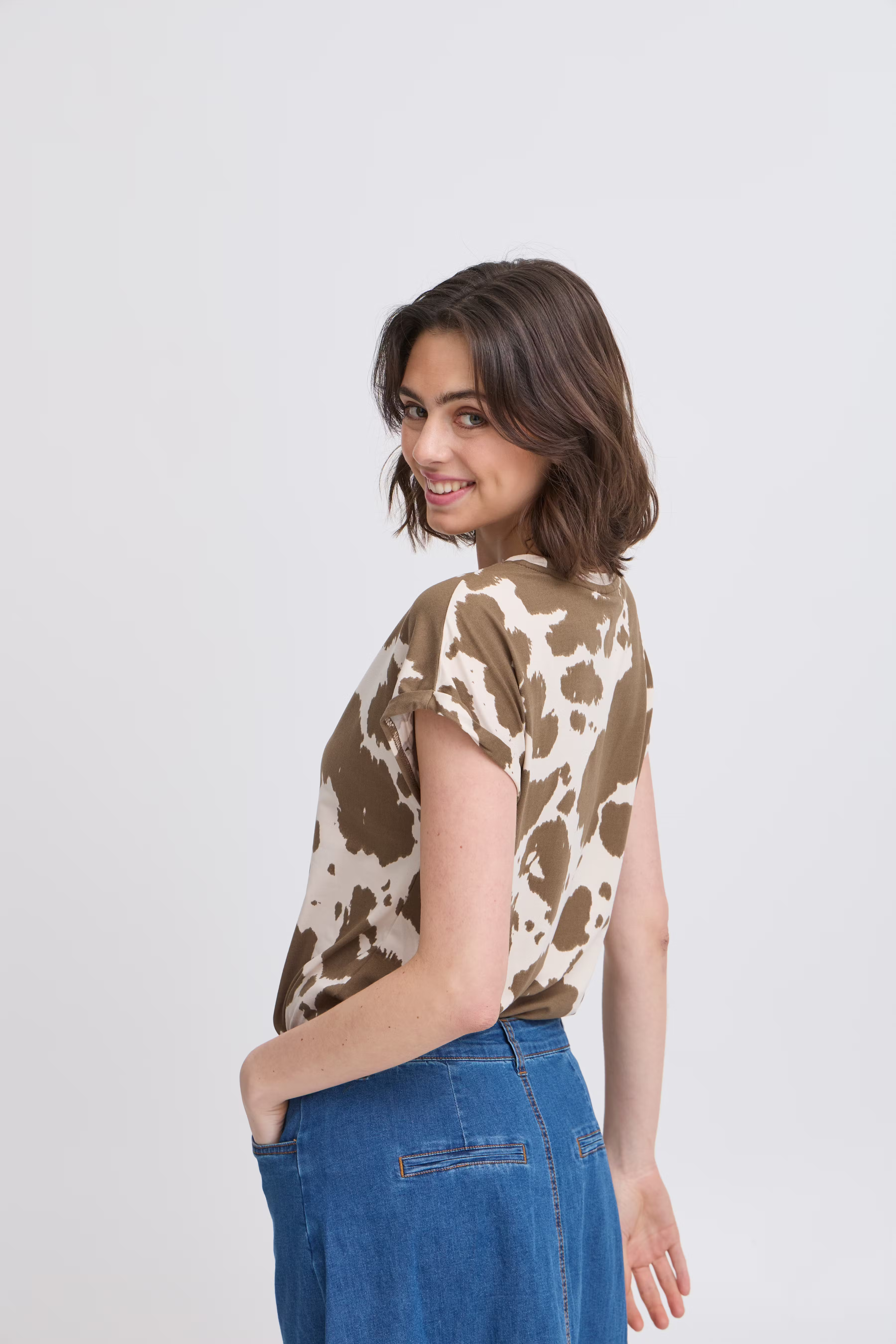 FRSEEN T-shirt LOCATION NONE 20610634-205445