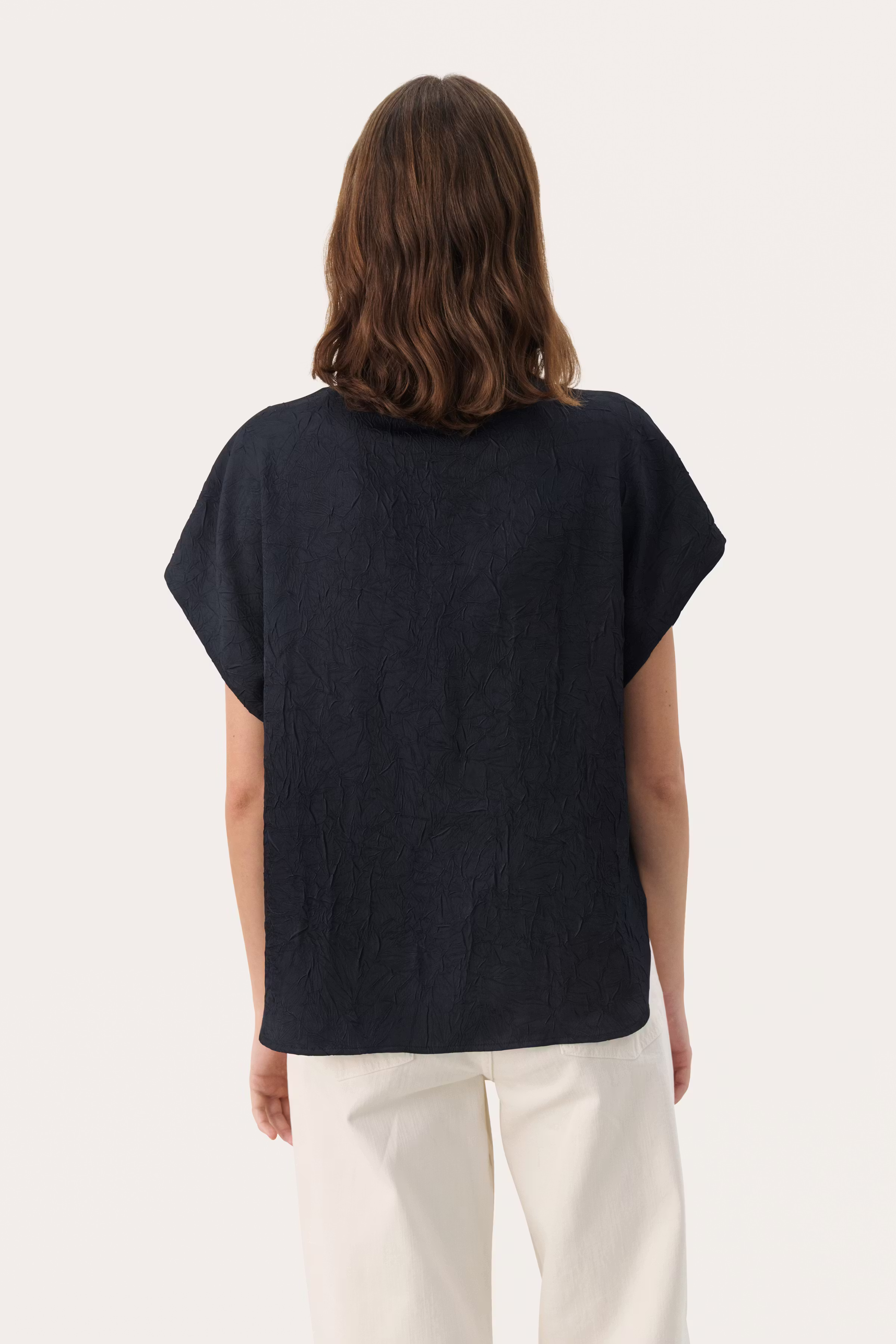 EstefaniaPW Short-sleeved blouse with a bow LOOKBOOK BACK 30308490-194013