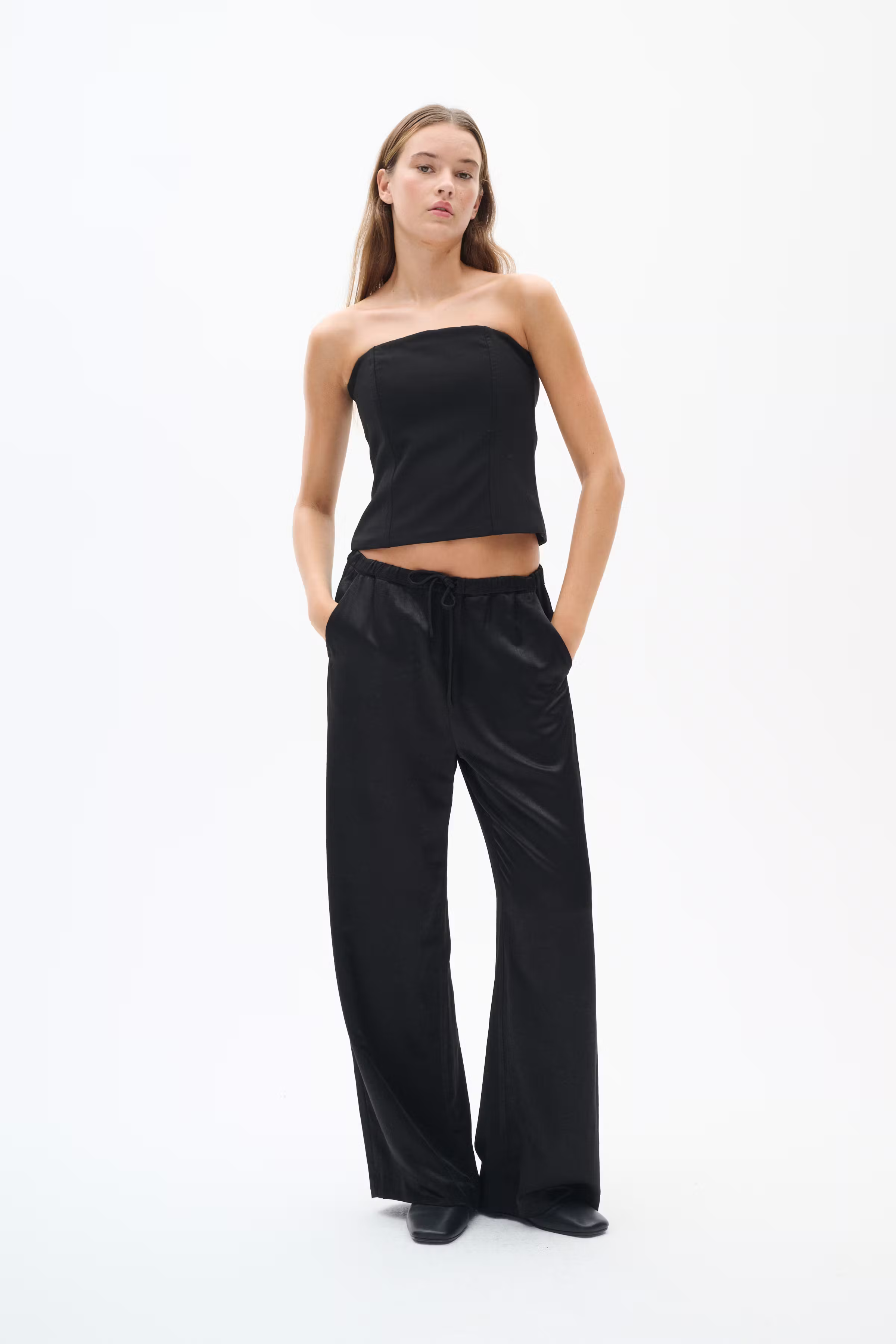 CelenaIW Hose LOOKBOOK FRONT 30110239-194008