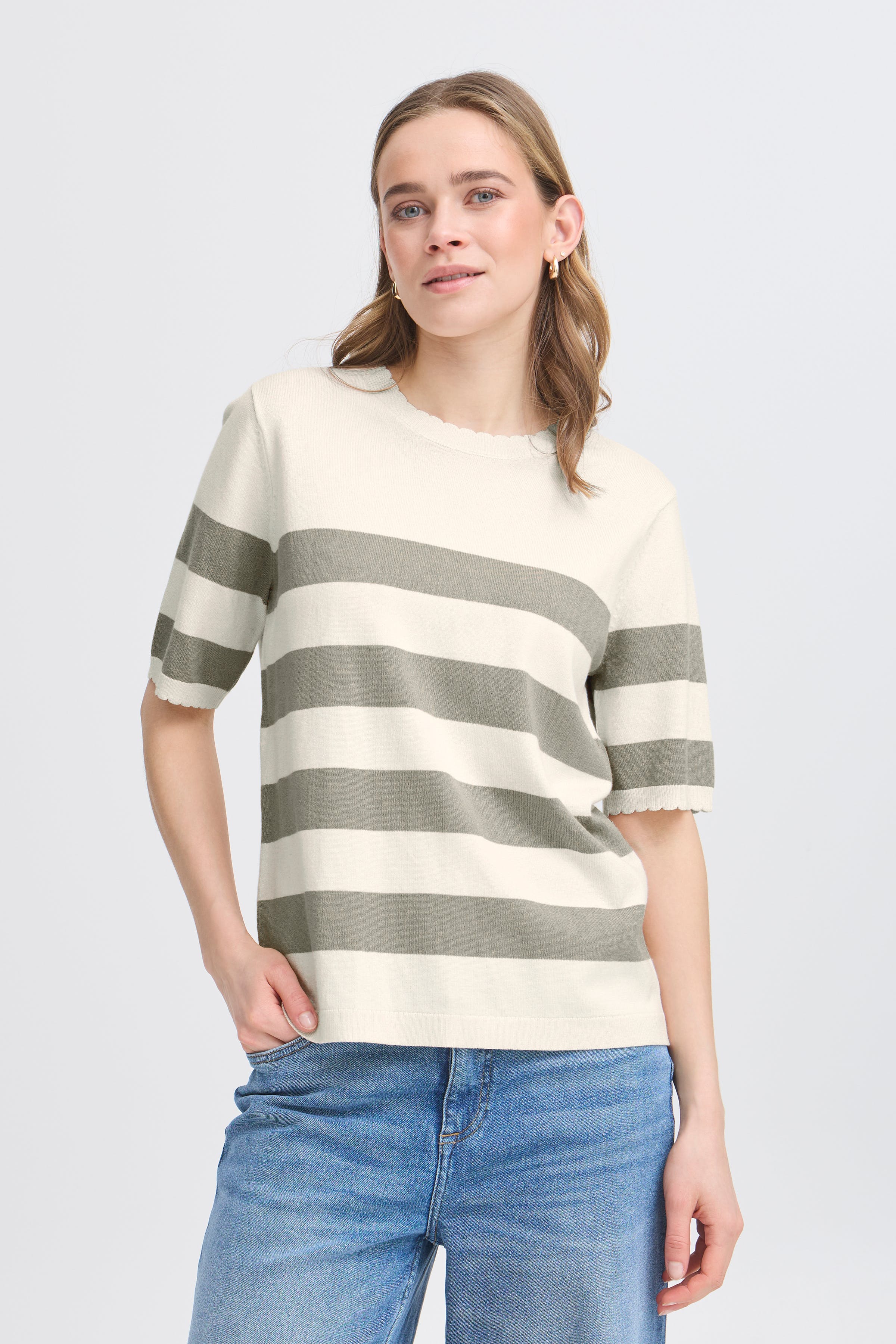 FRCONTRAST Pullover LOOKBOOK FRONT 20616246-205443