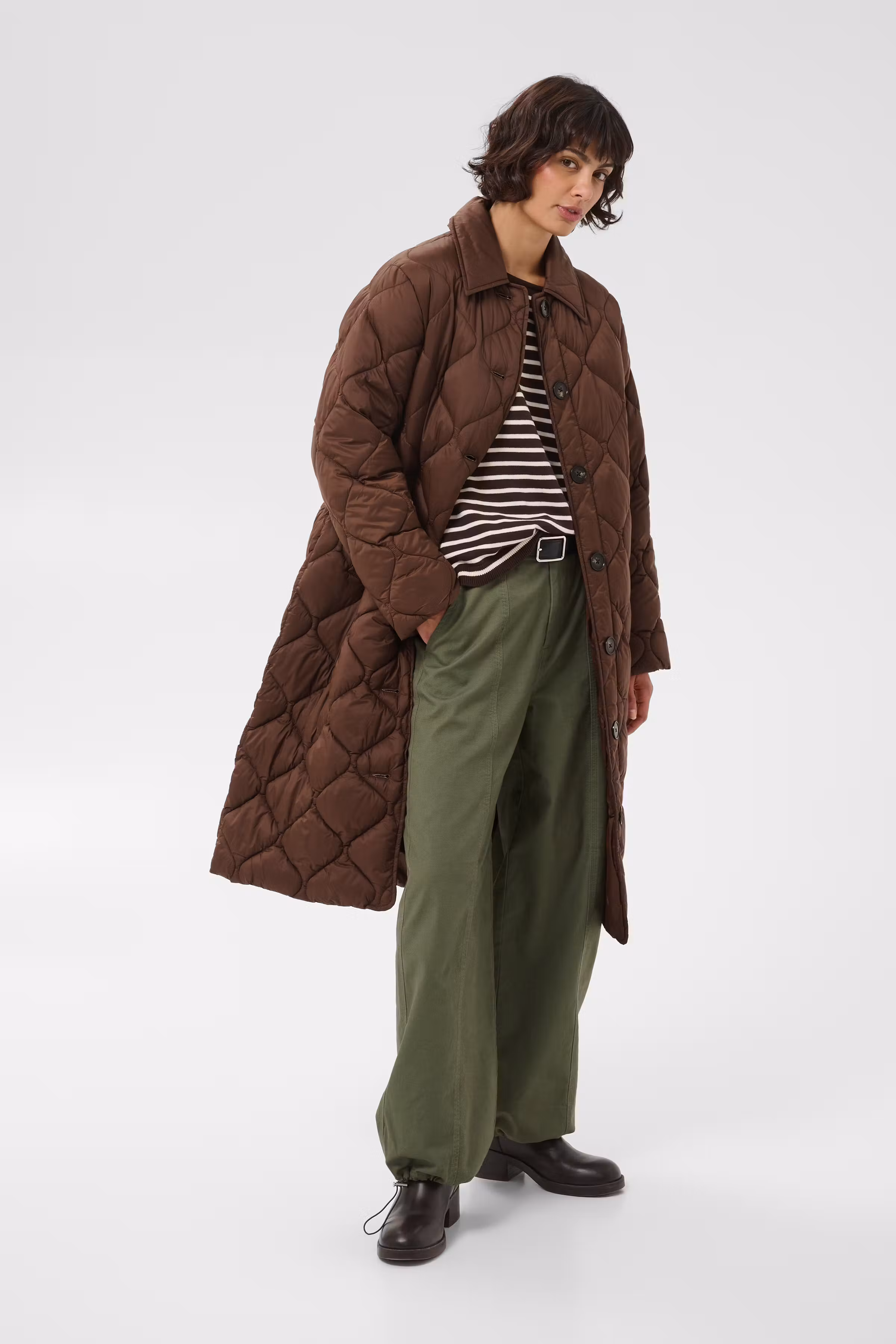 CarinePW Outerwear LOOKBOOK FRONT 30310627-191223