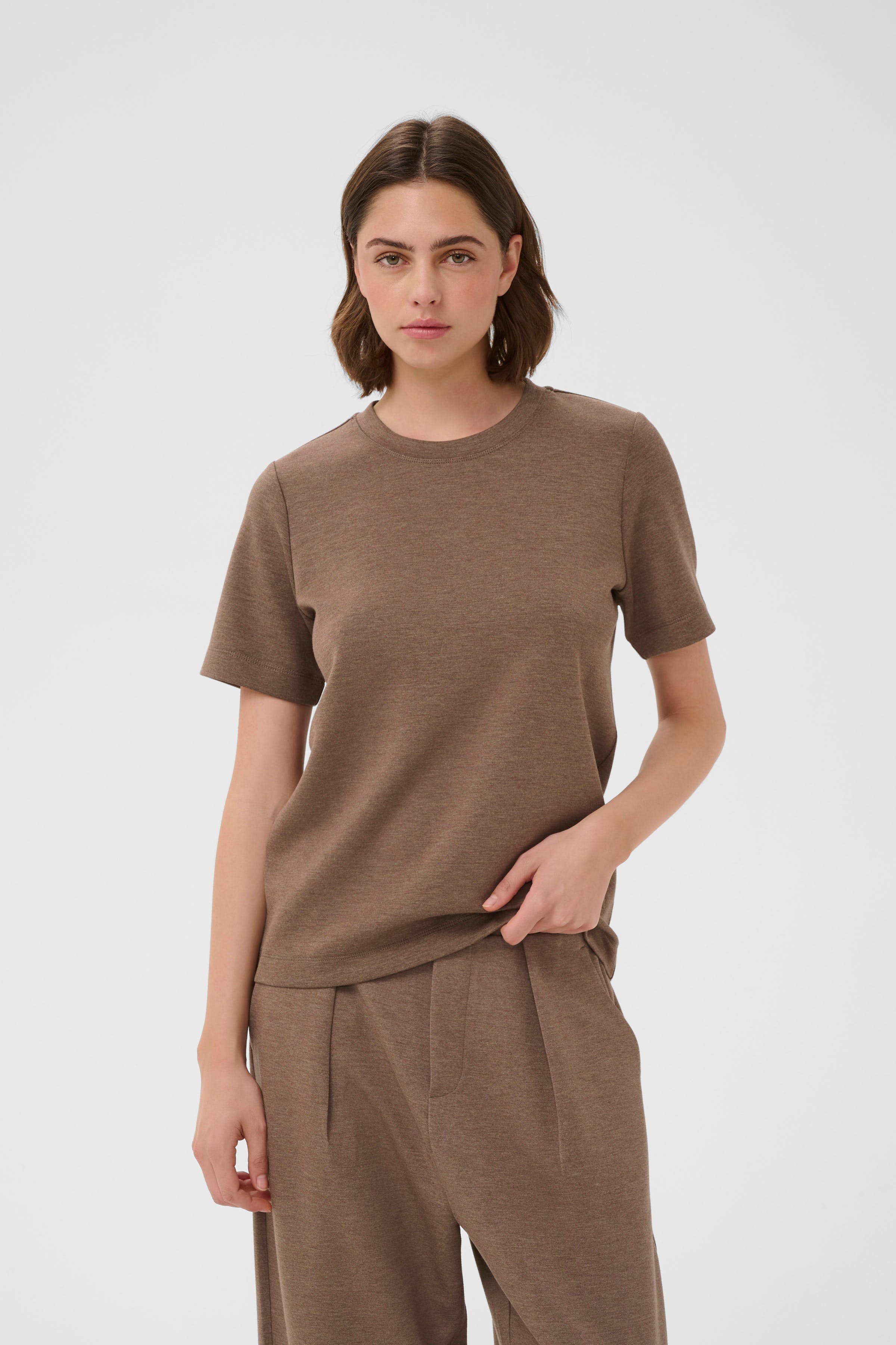 VincentIW Melange Karmen T-shirt LOOKBOOK FRONT 30107053-1813071