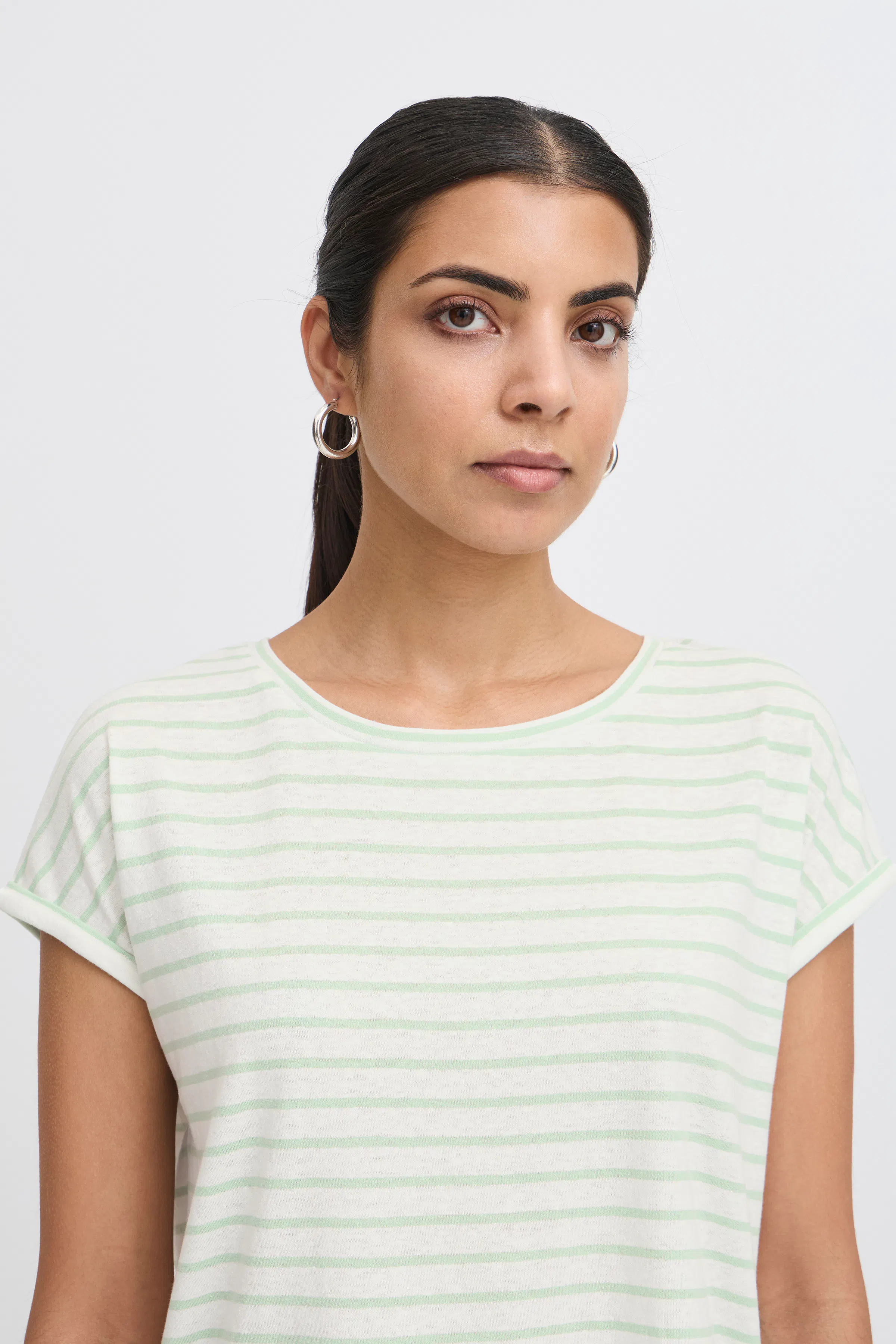 IHYULIETTA T-shirt LOOKBOOK DETAIL 20122855-204409