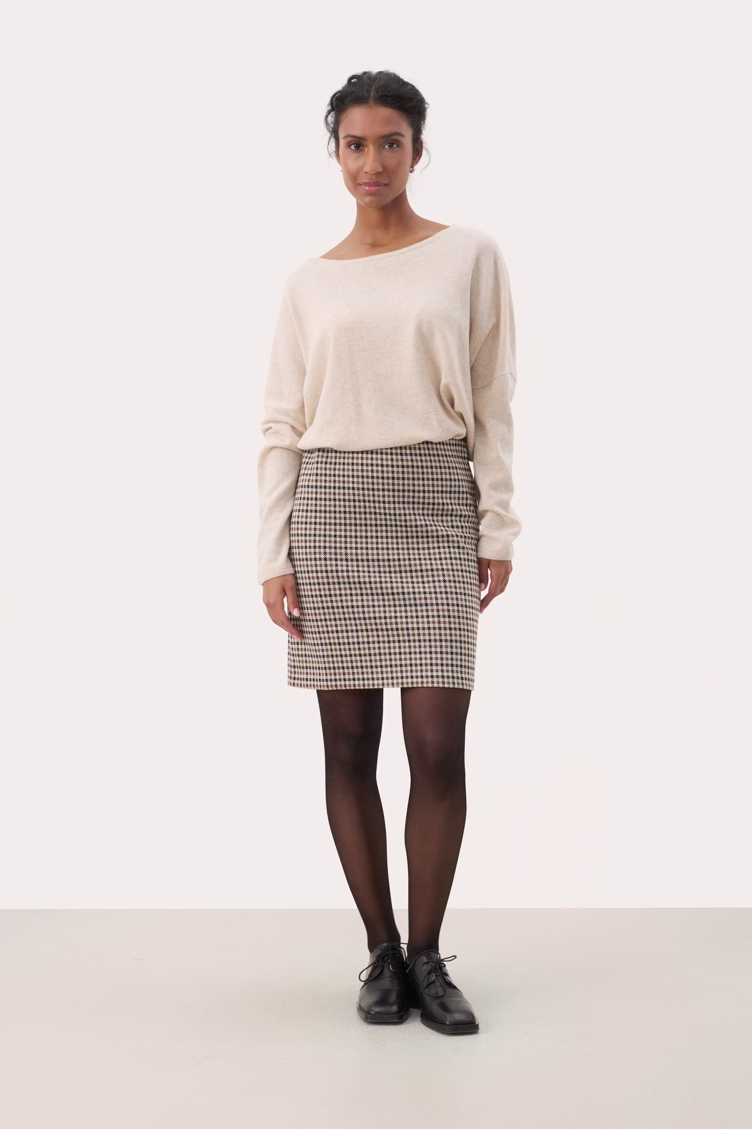 CorinnePW Skirt LOOKBOOK FRONT 30308005-302416