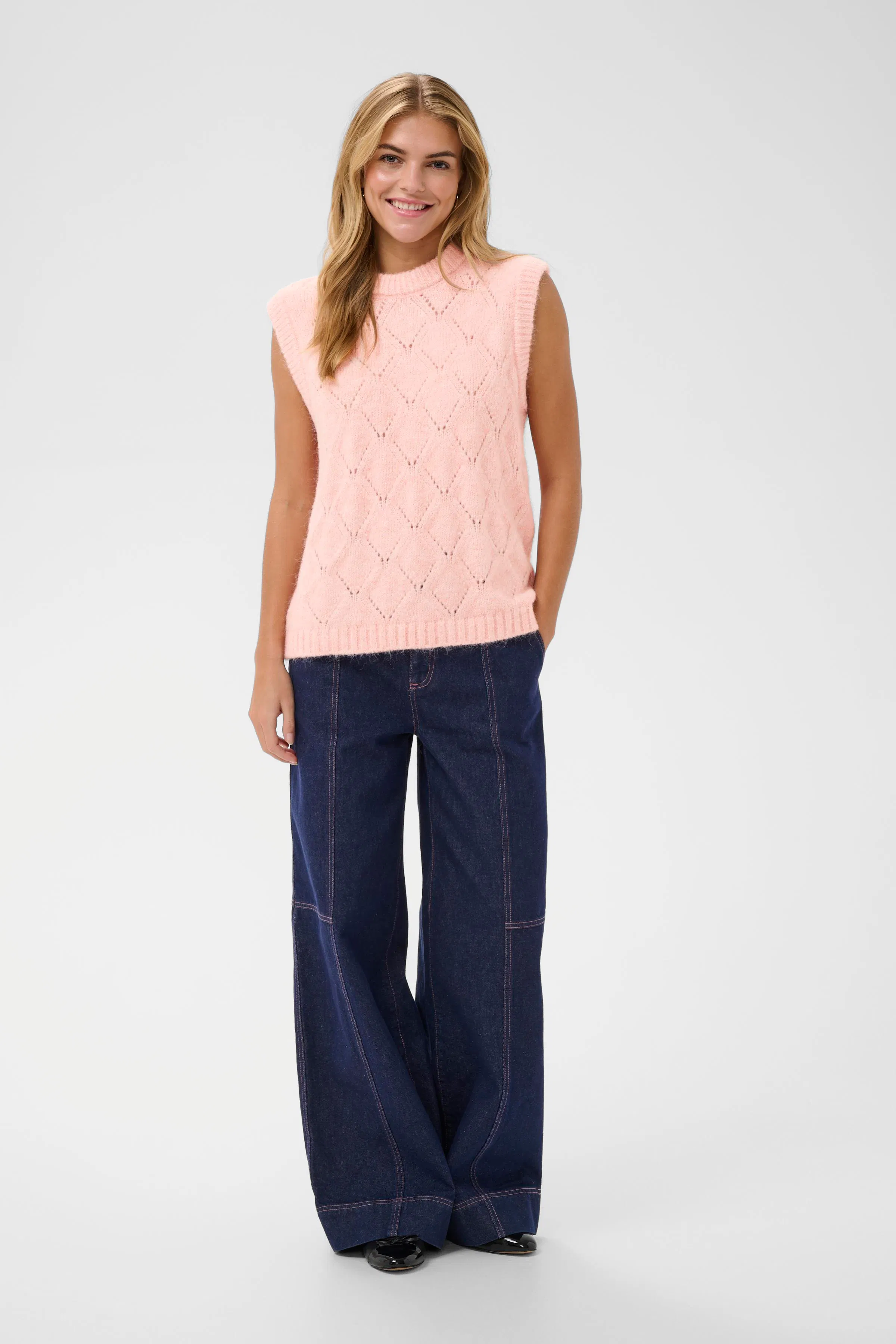 PavaaniSZ Vest LOOKBOOK FRONT 30514968-131904